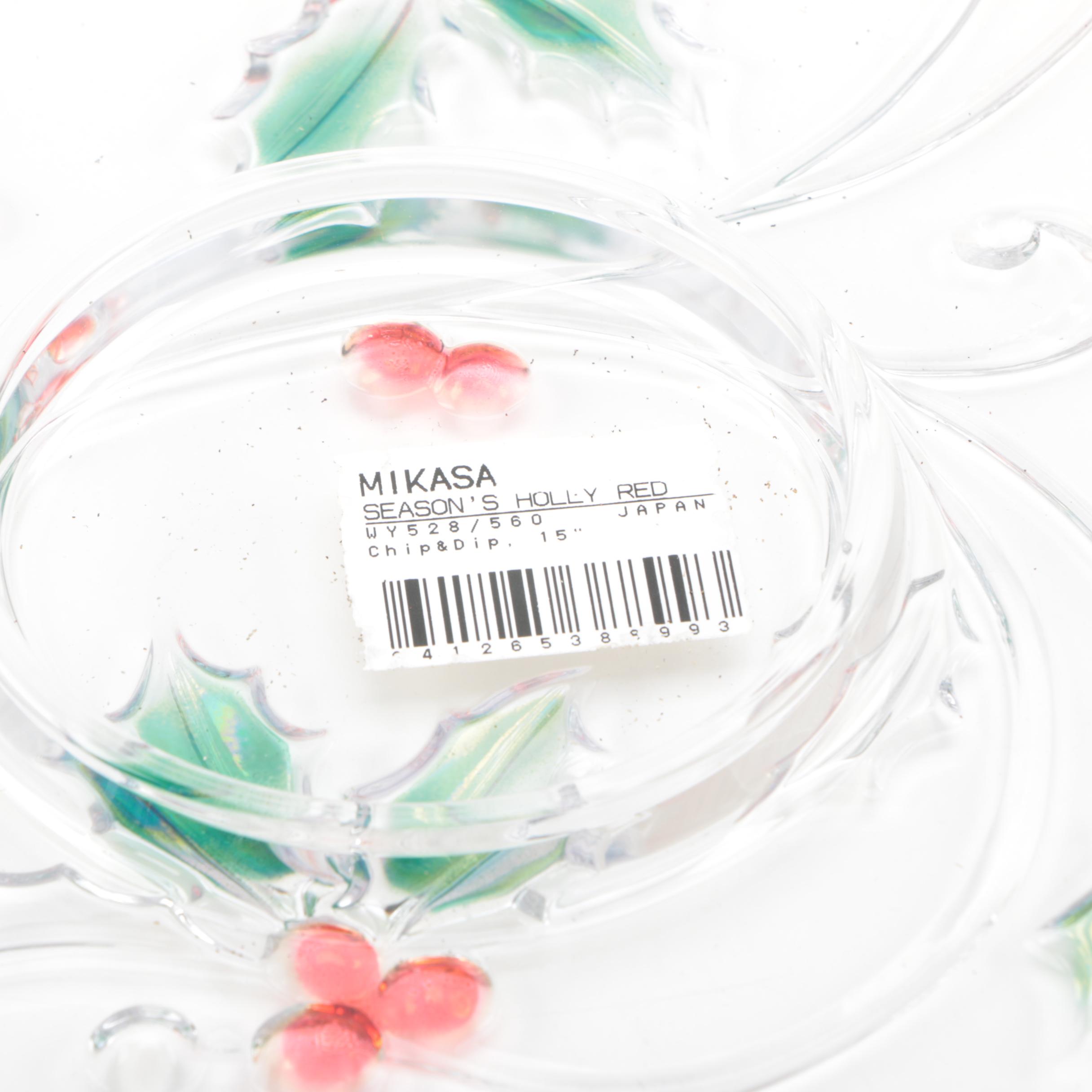 MIkasa "Seasons Holly Red" Chip and Dip Tray