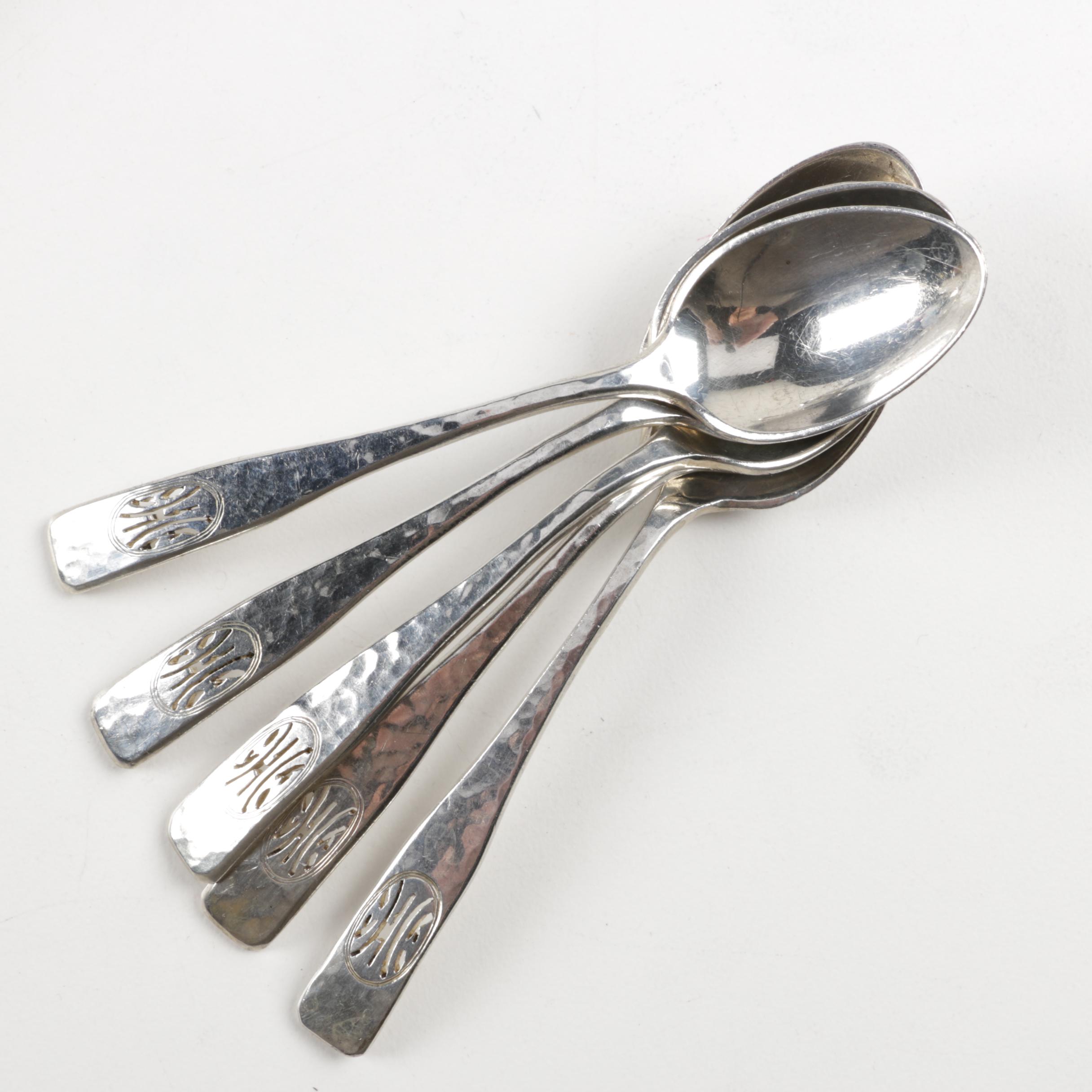 Baltimore Silversmiths Mfg. Co. "Elizabeth Tudor-Hammered" Sterling Flatware Set