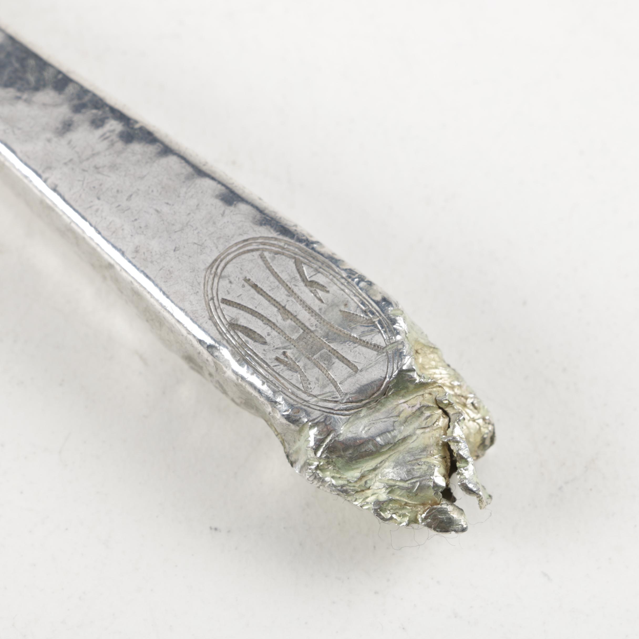 Baltimore Silversmiths Mfg. Co. "Elizabeth Tudor-Hammered" Sterling Flatware Set