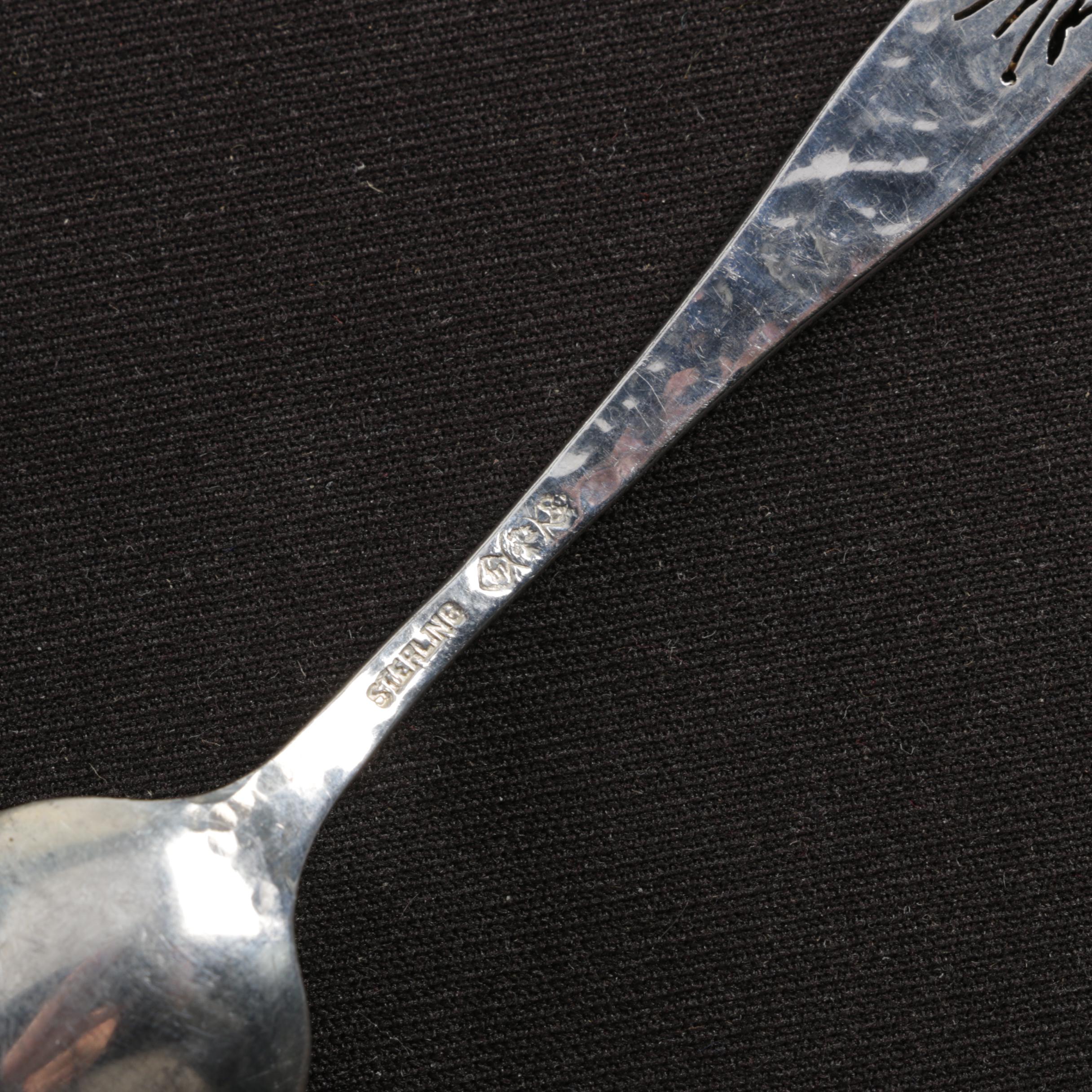 Baltimore Silversmiths Mfg. Co. "Elizabeth Tudor-Hammered" Sterling Flatware Set