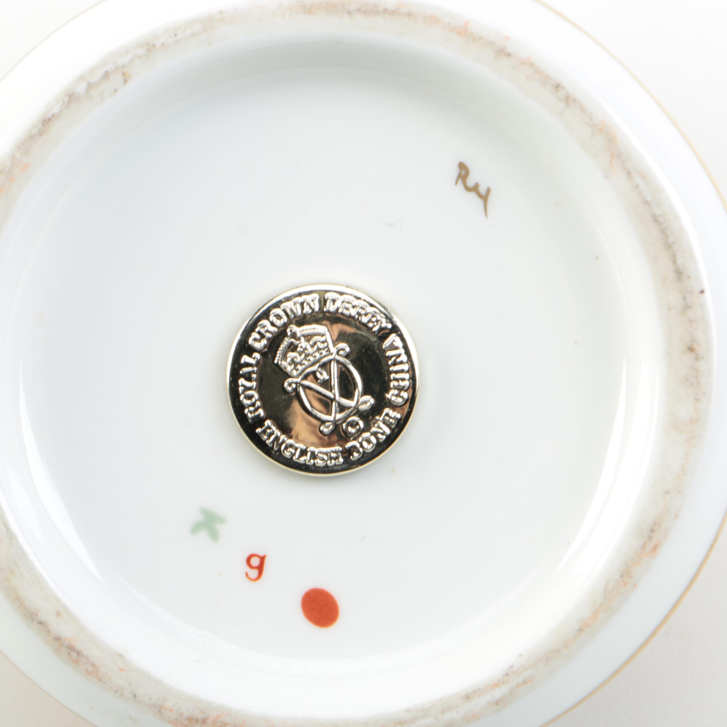 Royal Crown Derby "Imari" Frog Paperweight with Carved Eagle's Head