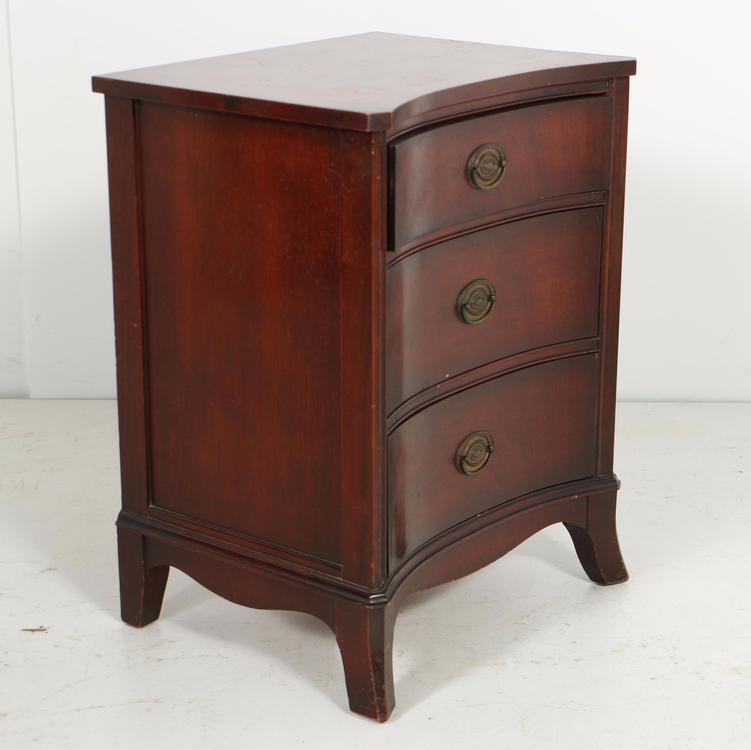 Vintage Federal Style Mahogany Nightstand by White Fine Furniture