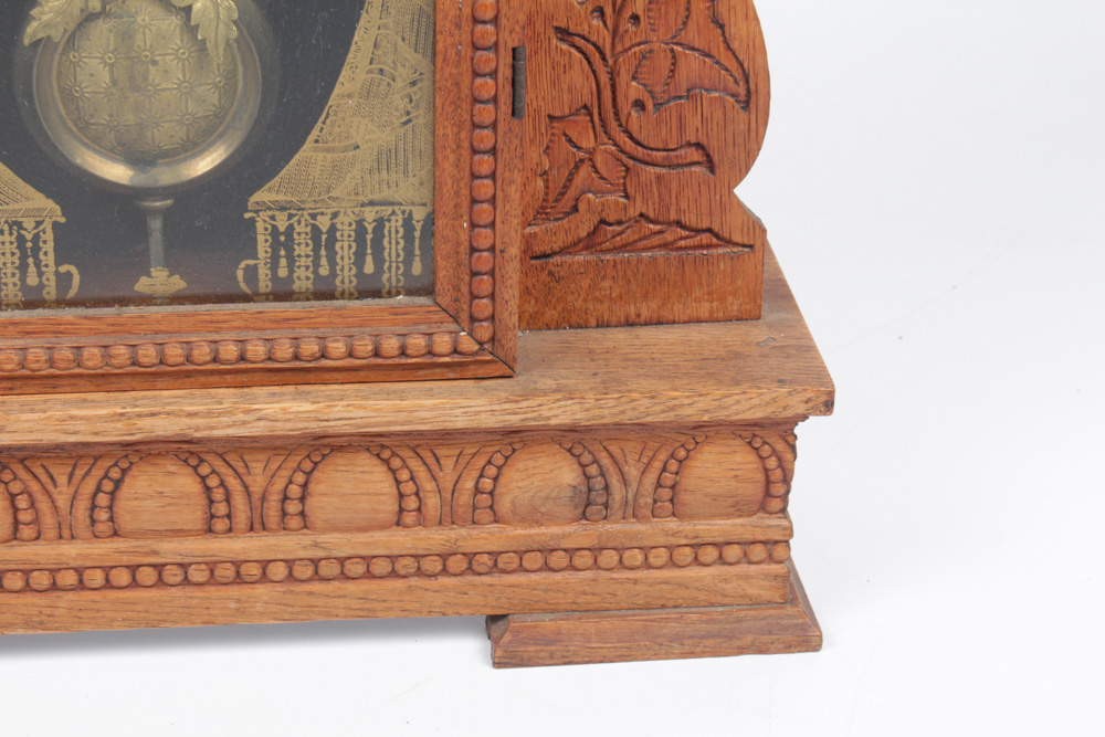 WM. L. Gilbert Clock Co. "Ivy" Clock