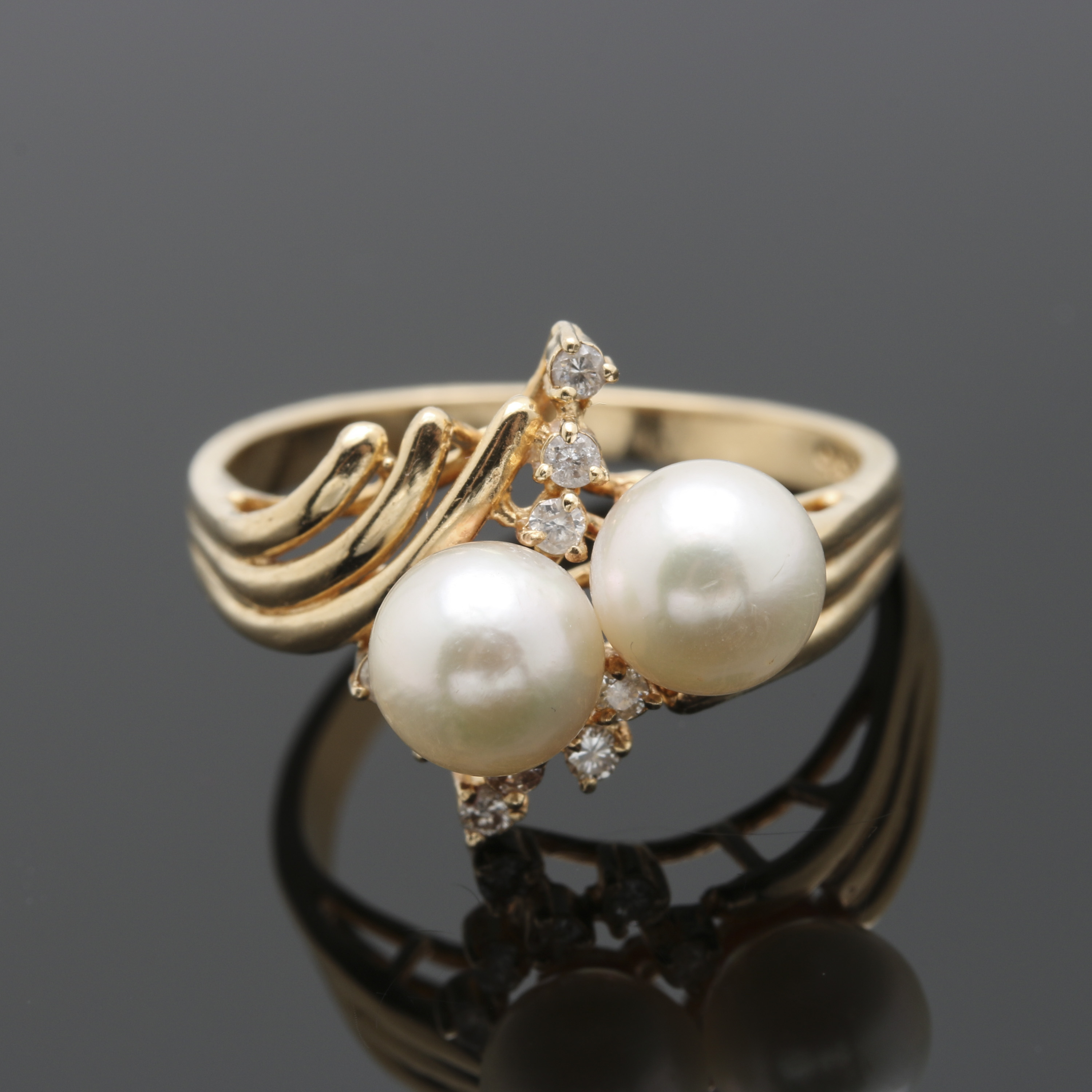 14K Yellow Gold Cultured Pearl and Diamond Ring
