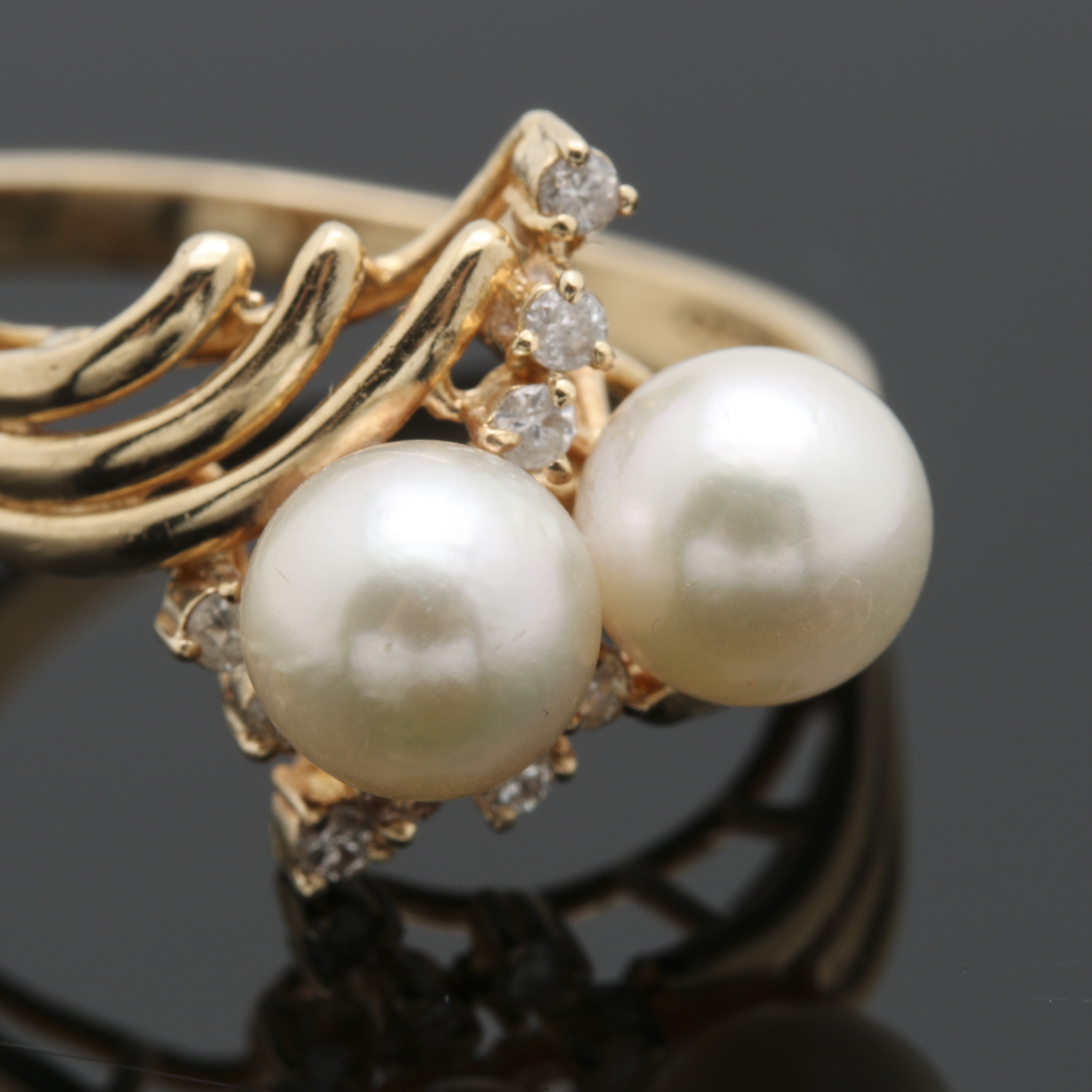 14K Yellow Gold Cultured Pearl and Diamond Ring