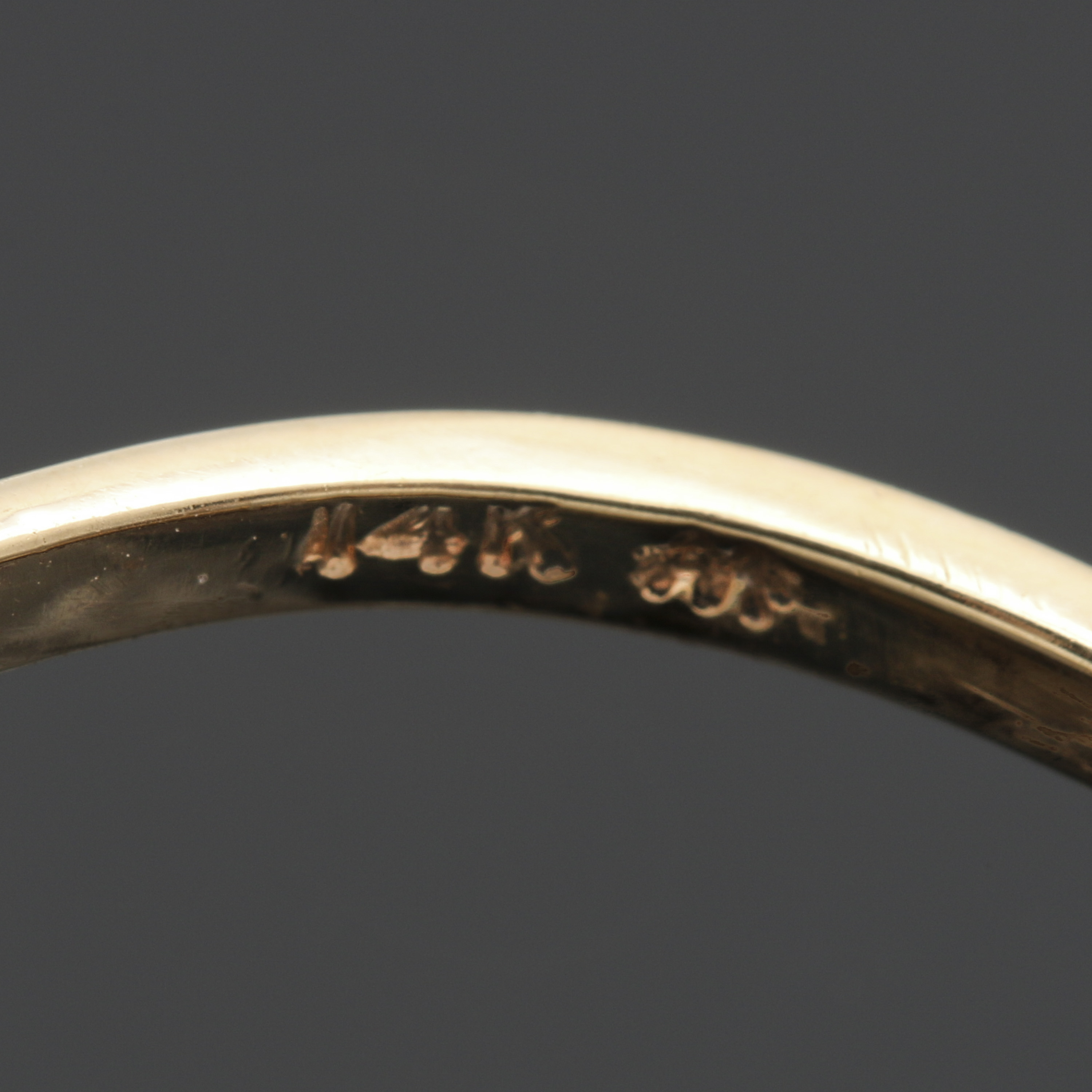 14K Yellow Gold Coral and Cultured Pearl Ring