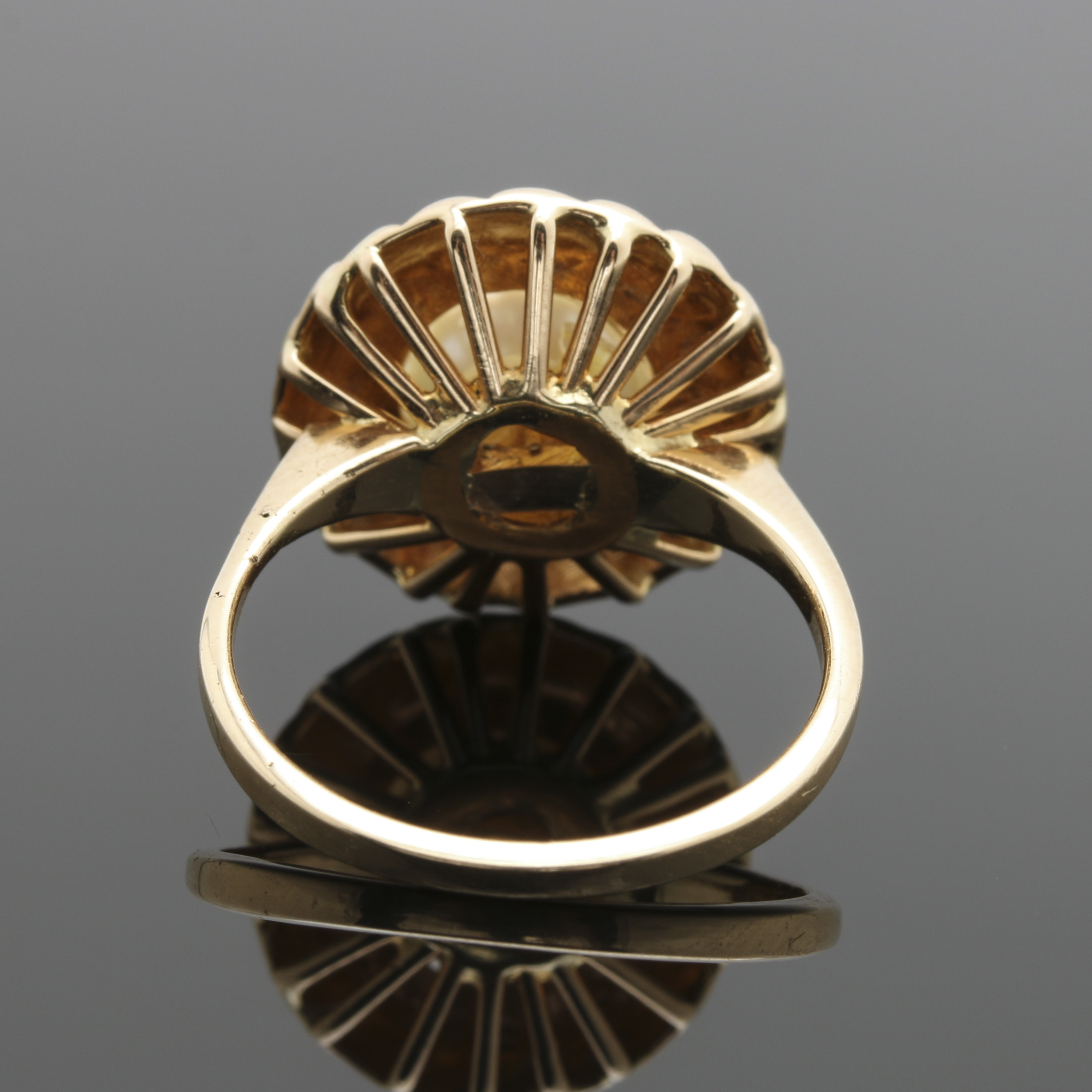 14K Yellow Gold Cultured Pearl Ring