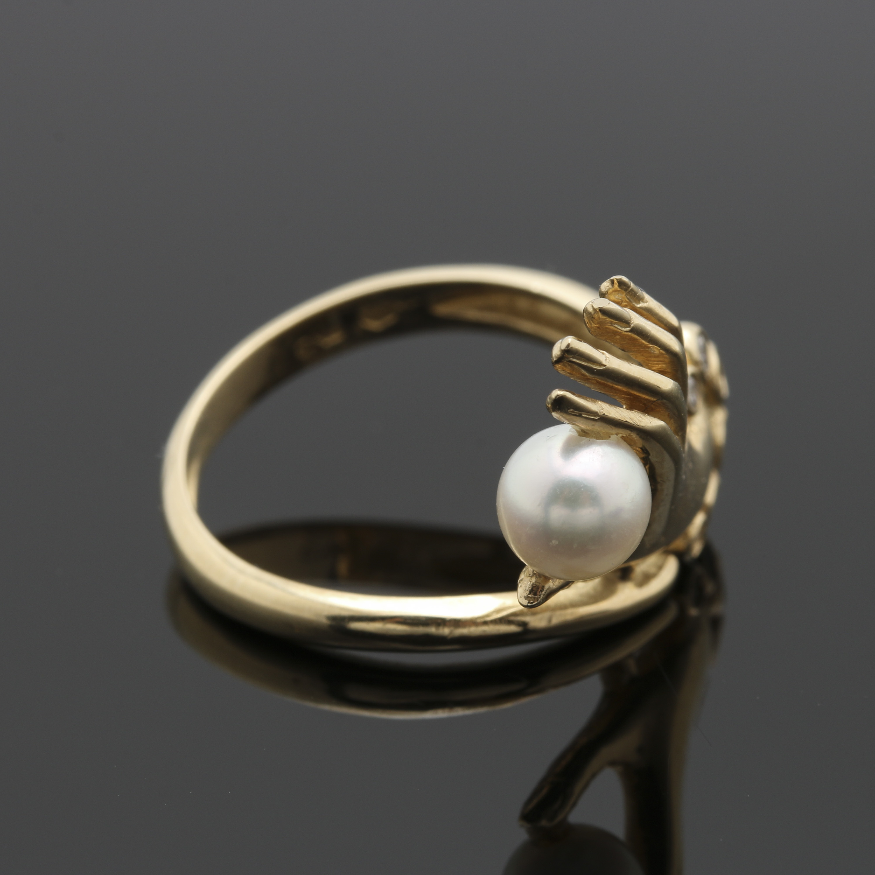 14K Yellow Gold Cultured Pearl and Diamond Hand Ring