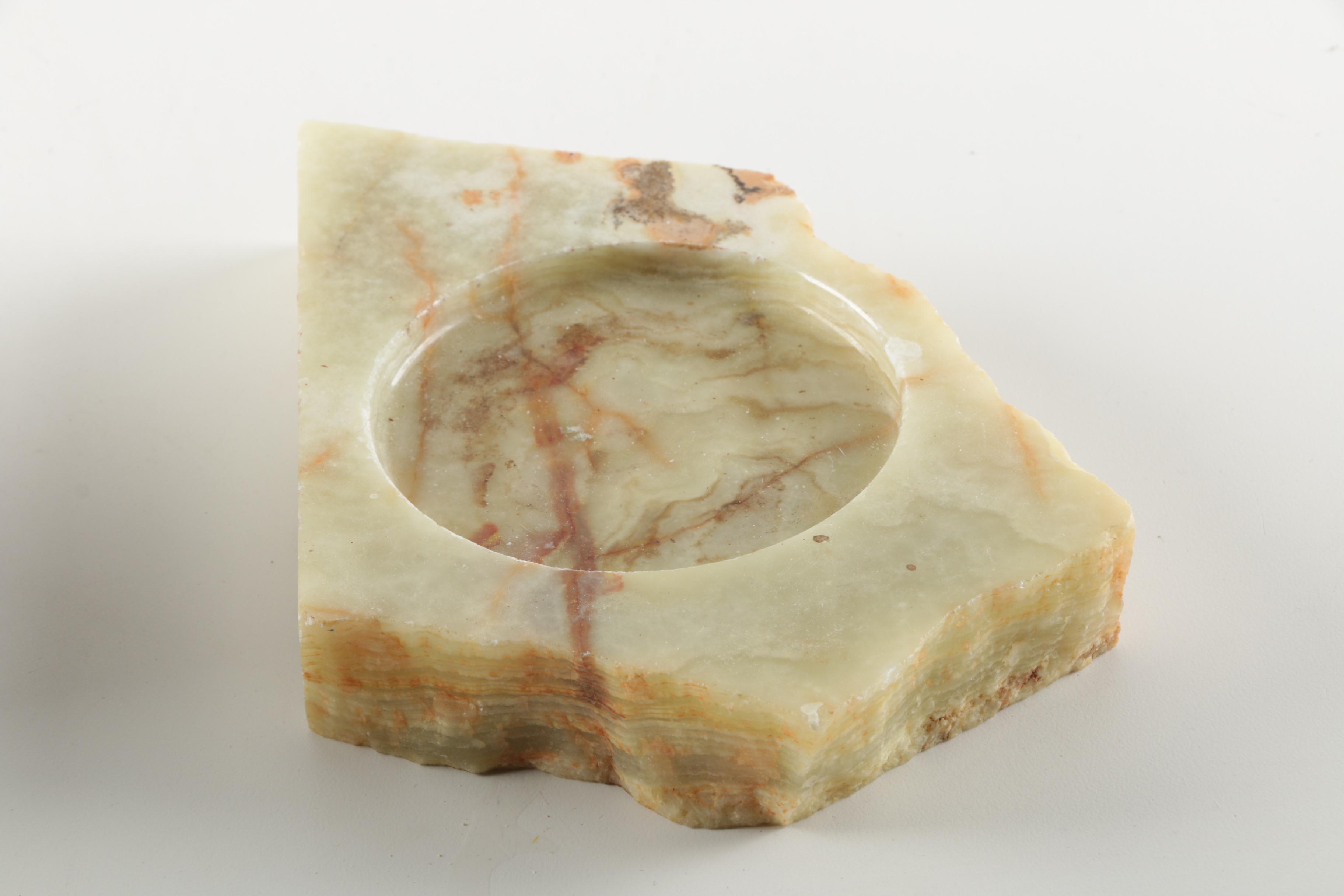 Agate Dish and Chert Points