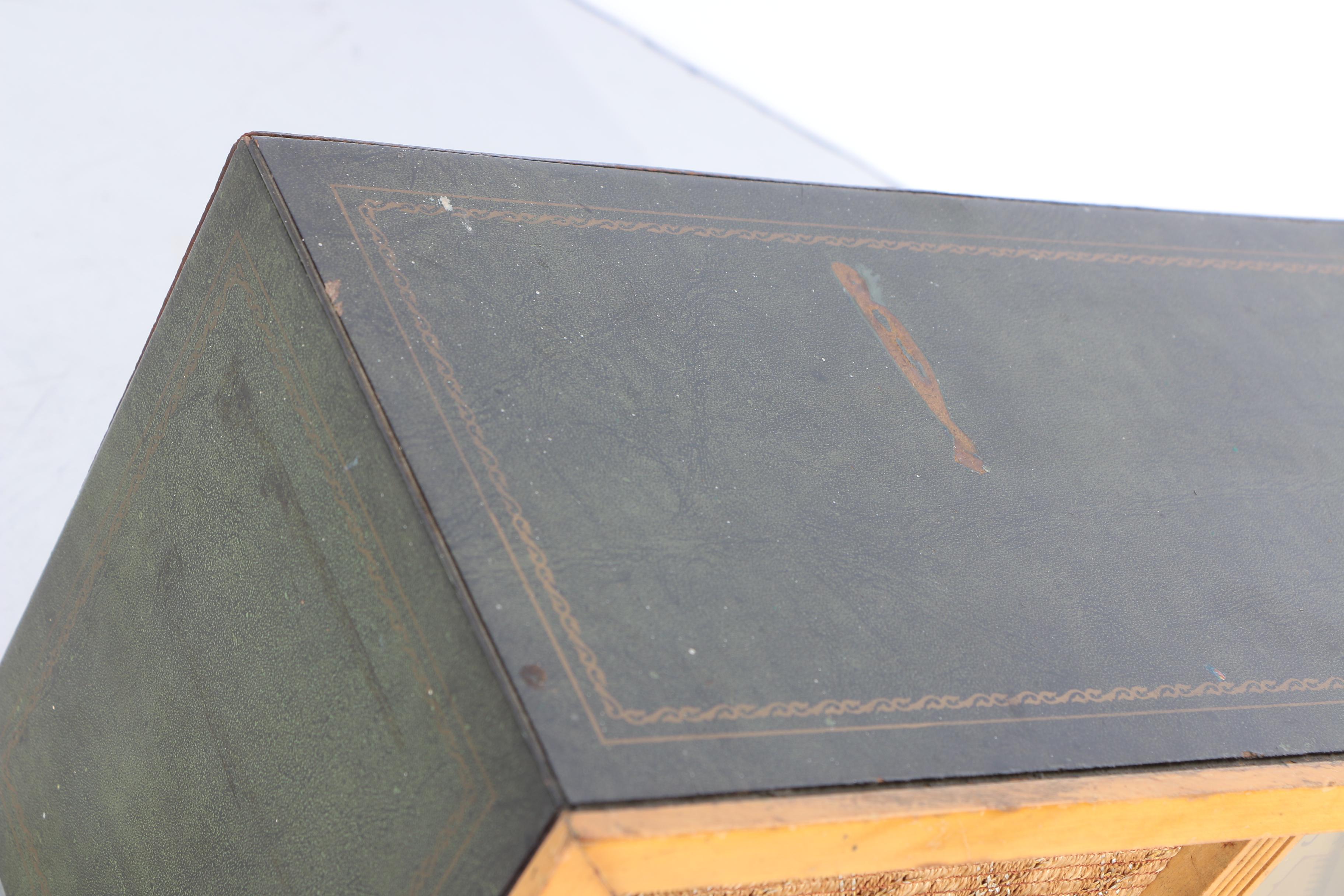 Vintage Philco Radio