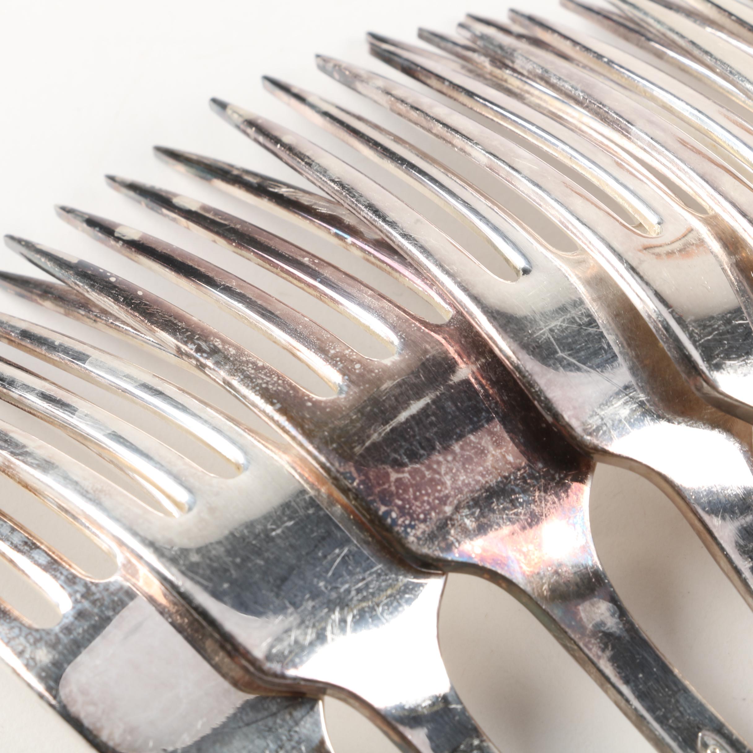 Community Plate "Coronation" Flatware in Chest