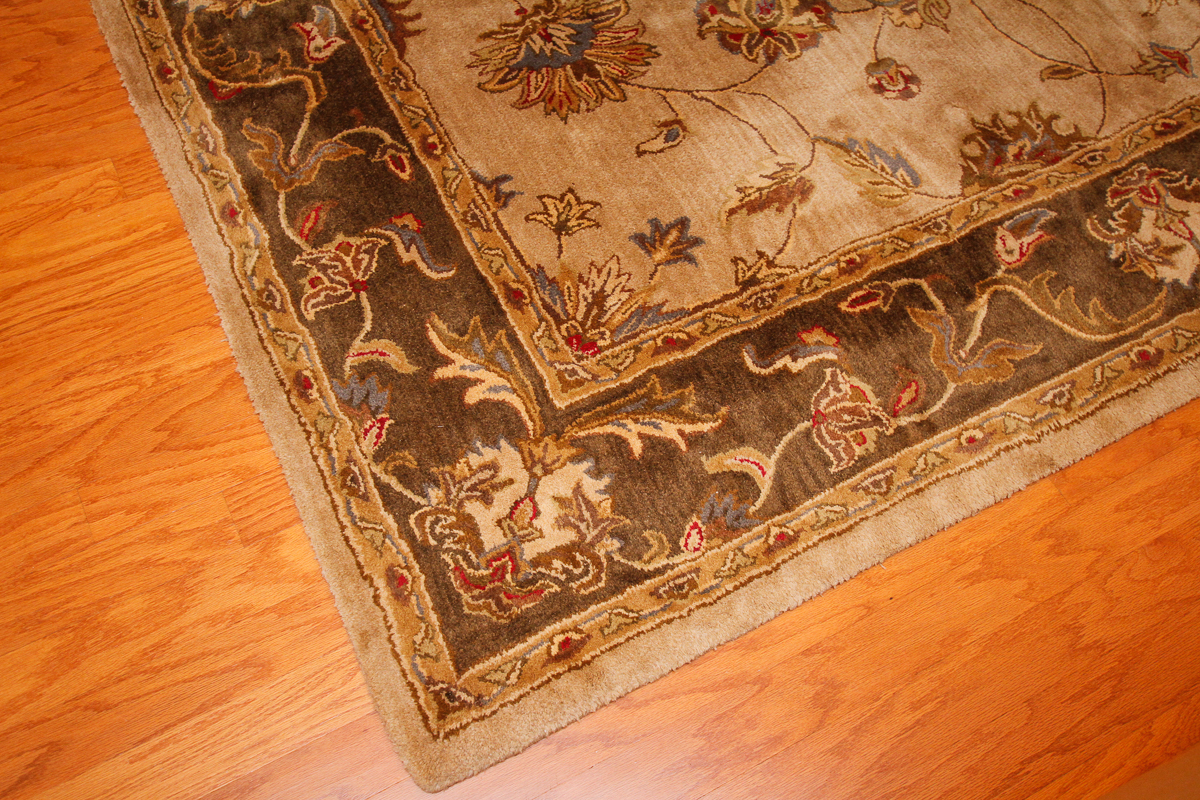 Hand Tufted Indian "Kingsley House" Wool Area Rug