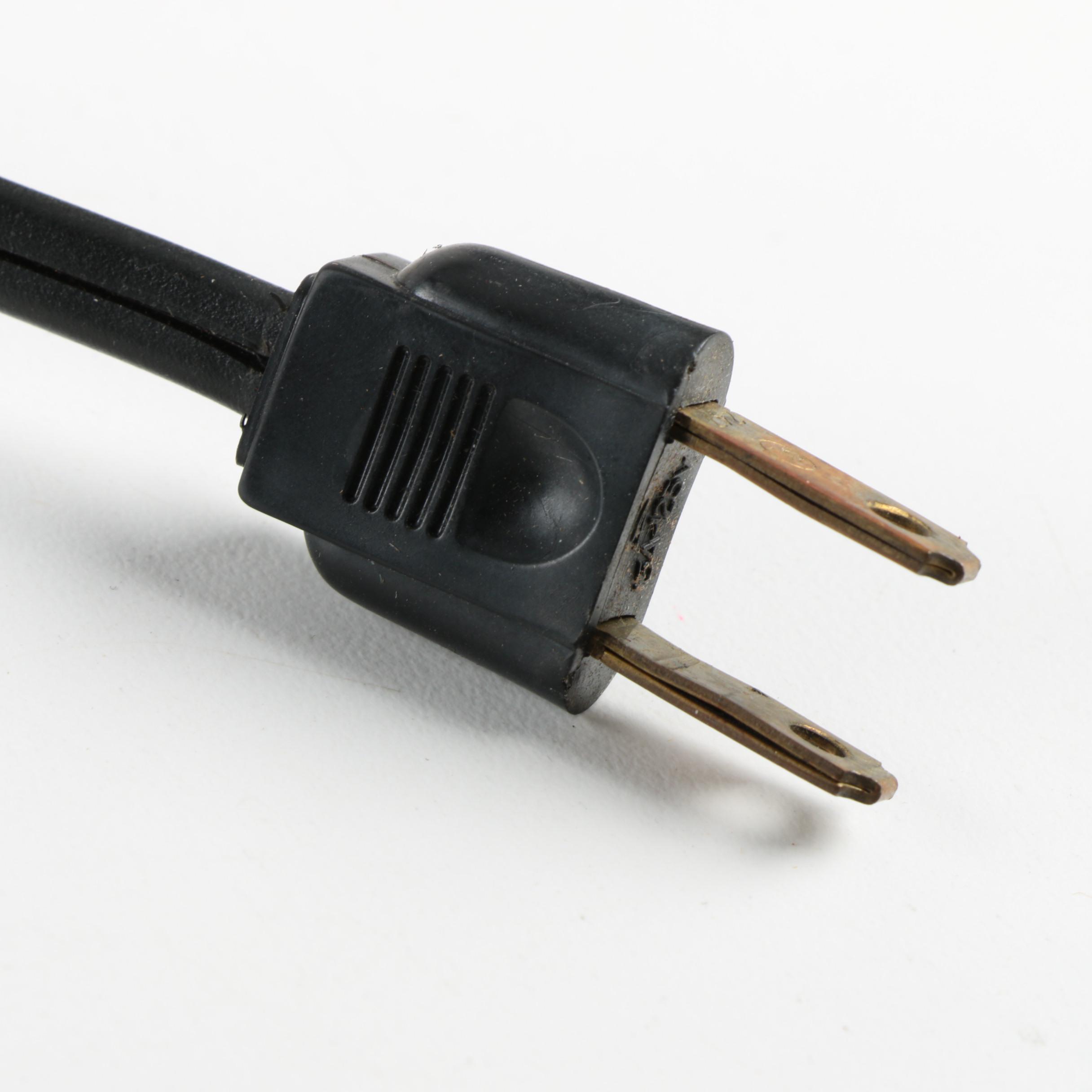 1950s-Era Tudor Tru-Action Electric Football Game