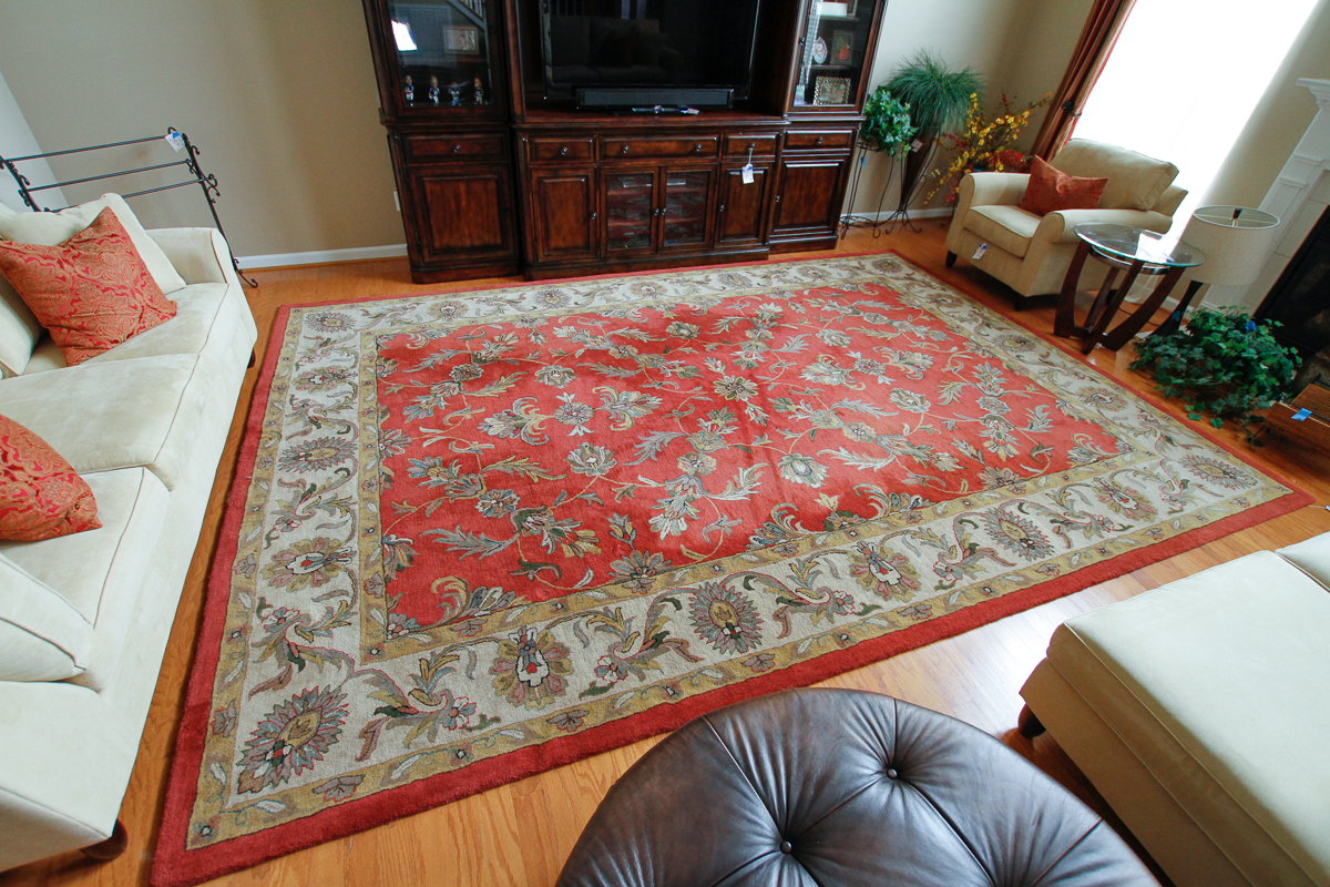Hand Tufted Indian "Kingsley House" Wool Area Rug
