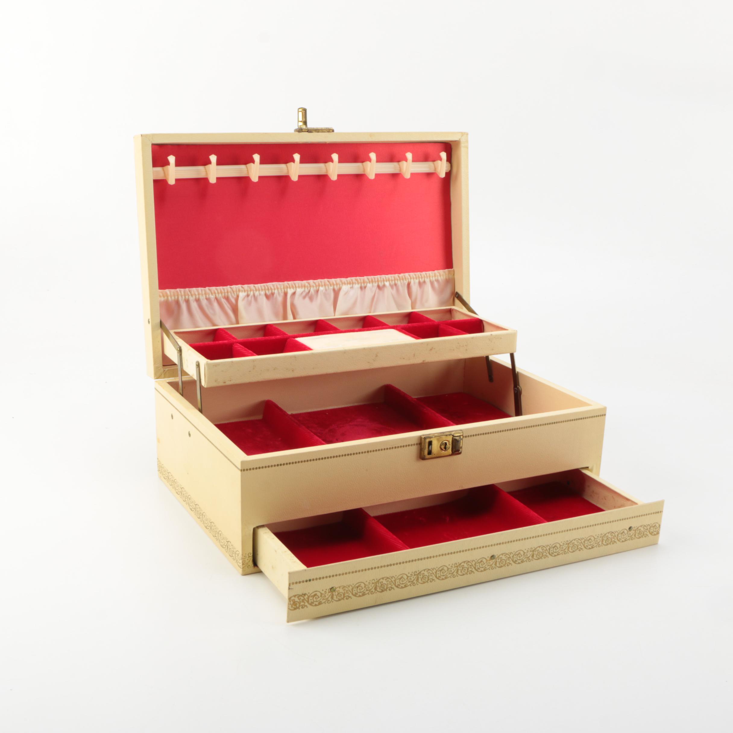 Vintage Leather Jewelry Box