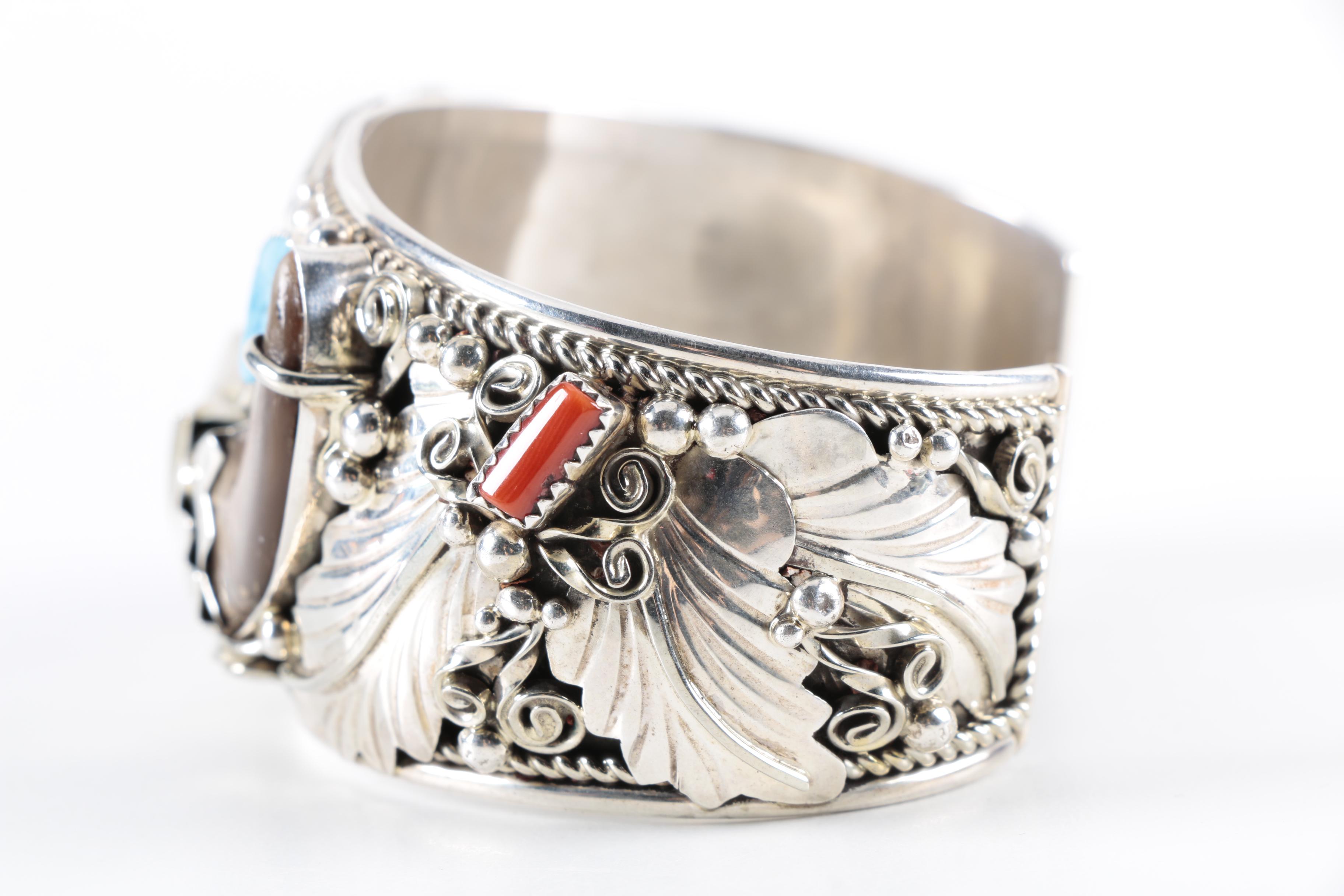 Gary Edwards Navajo Diné Sterling Silver Cuff Bracelet with Black Bear Claw