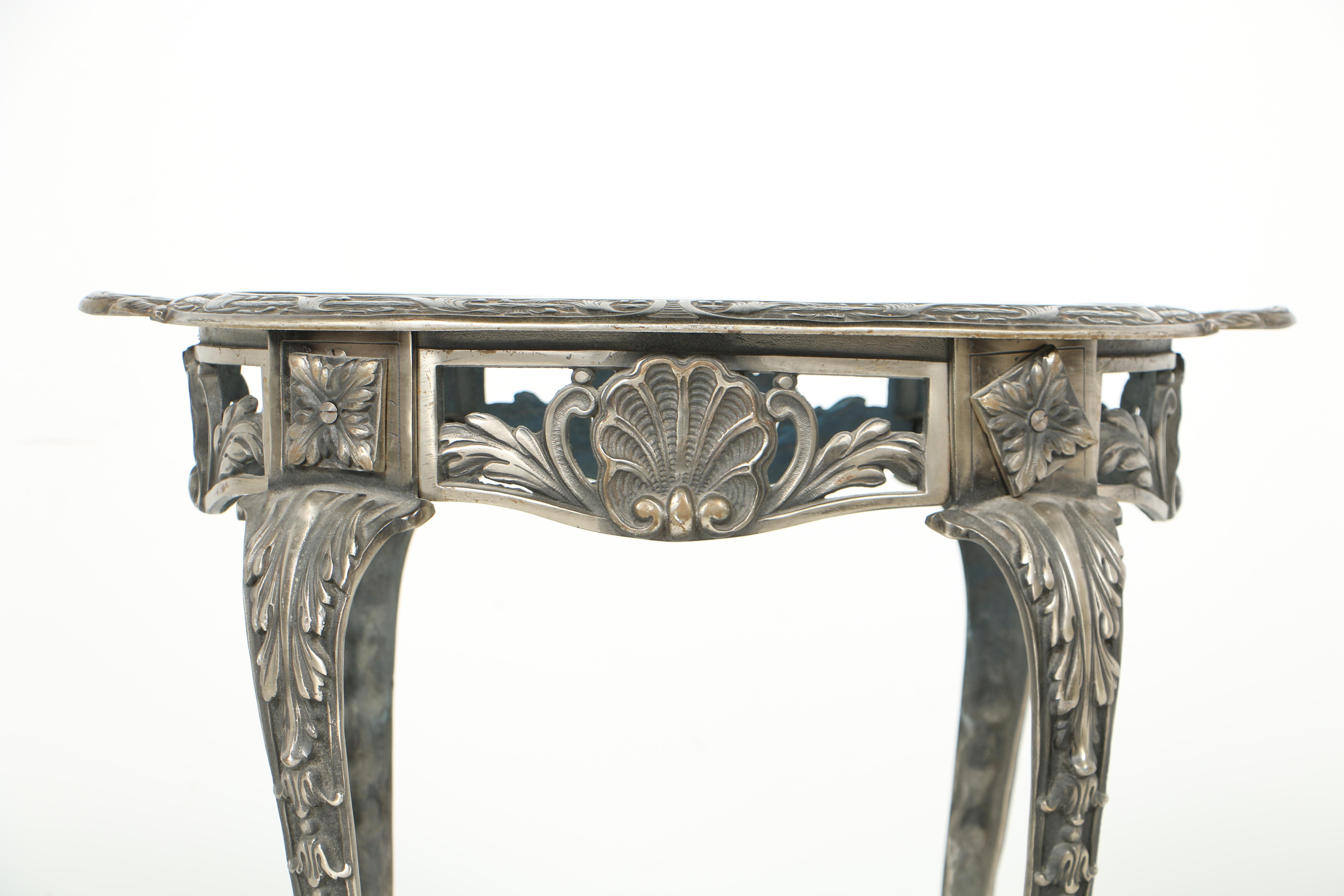 Art Deco Early 20th Century Oval Accent Table