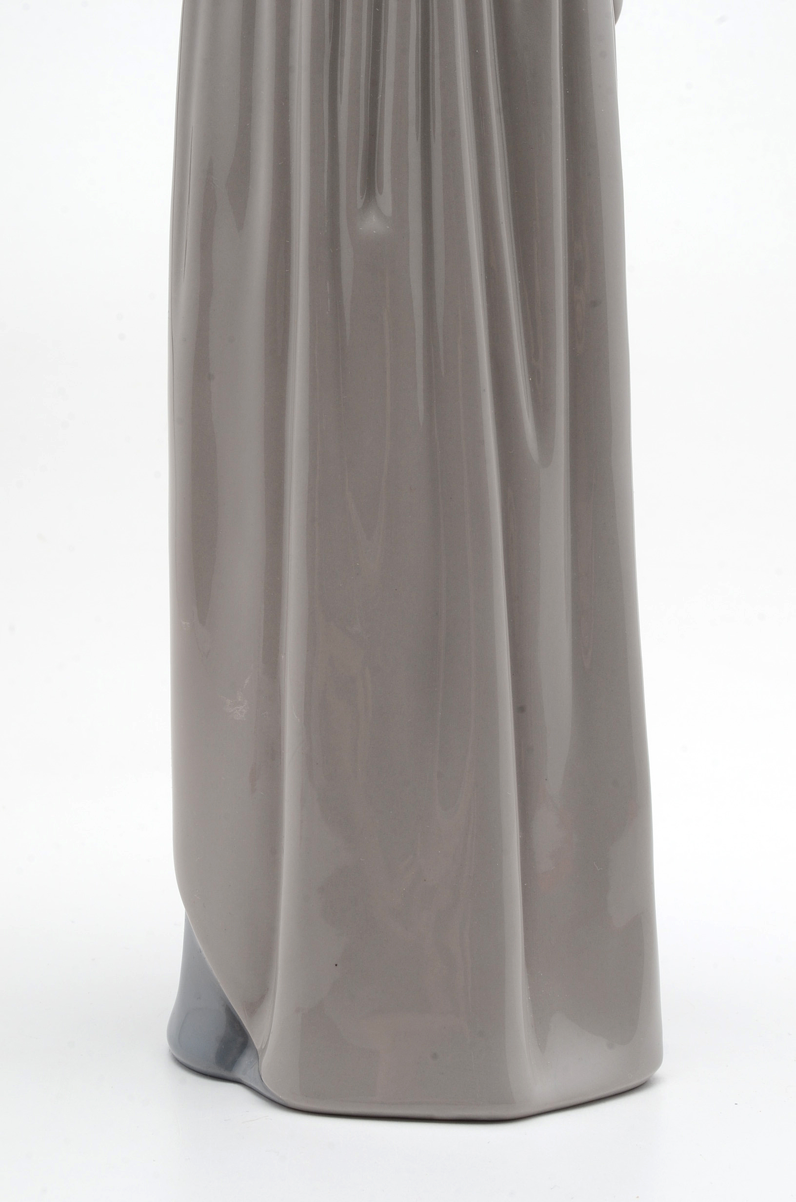 Lladro "Mater Amabilis" Figurine