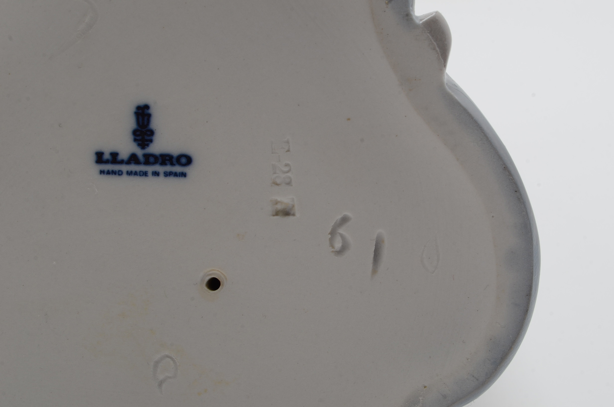 Lladro "Mater Amabilis" Figurine