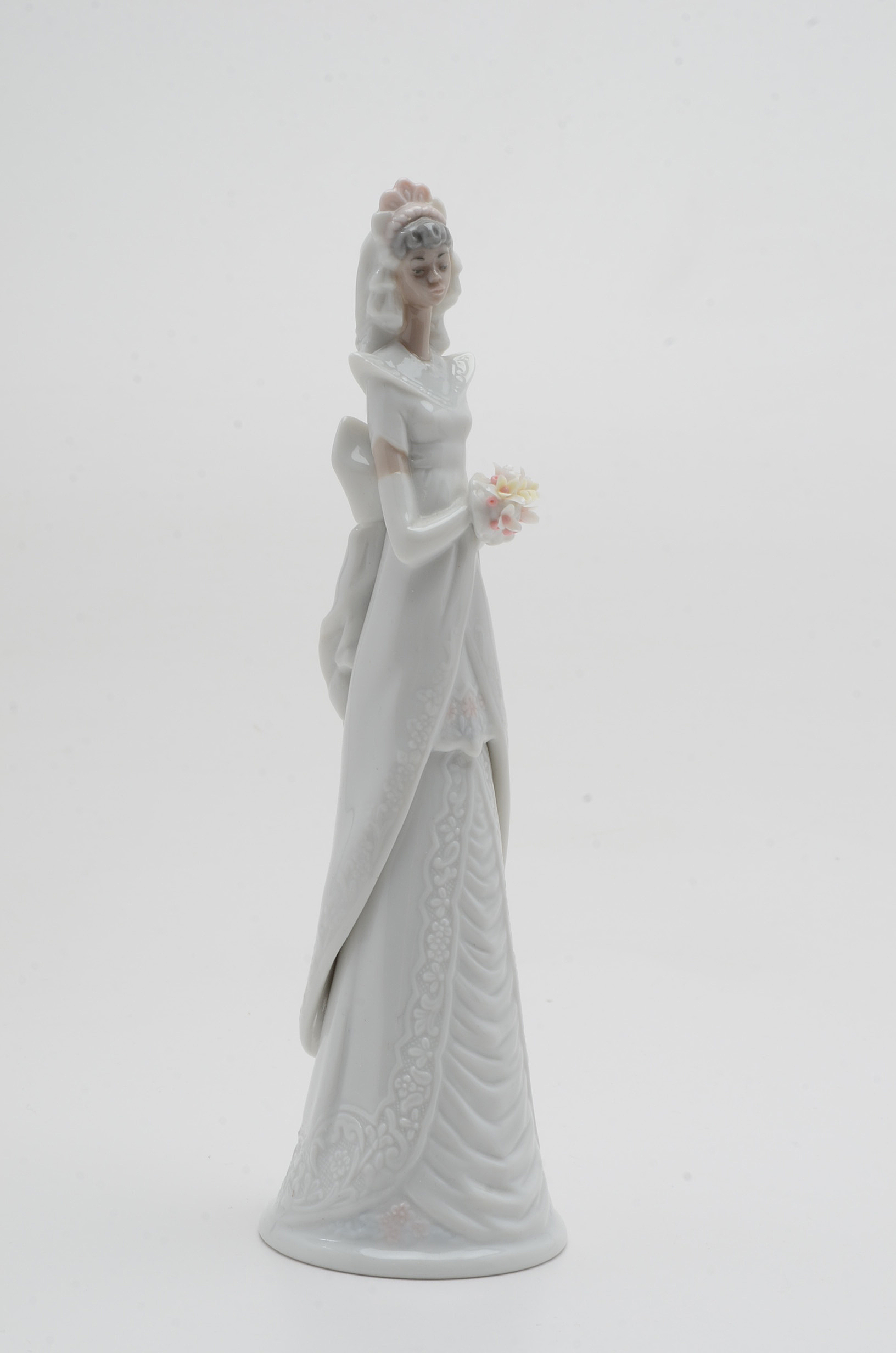 Lladro Porcelain Bride Bell and Bride and Groom Figurine