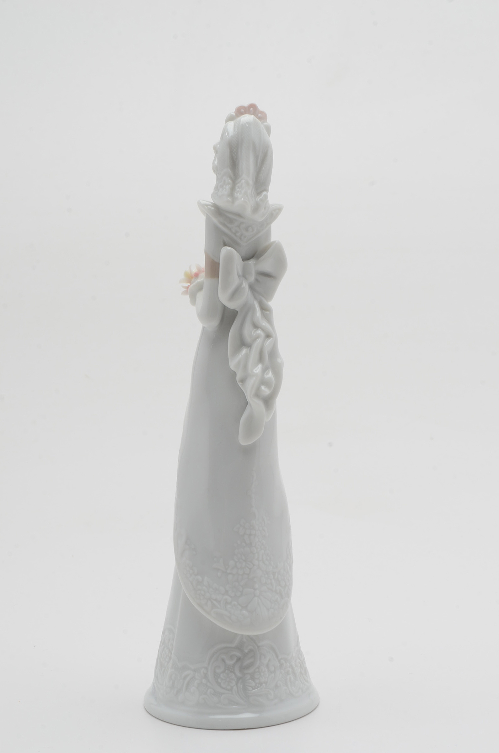 Lladro Porcelain Bride Bell and Bride and Groom Figurine