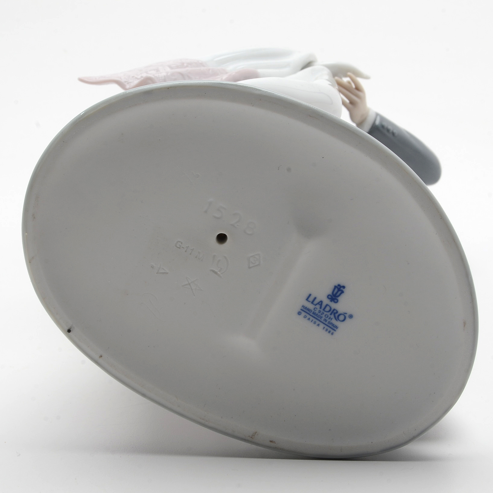 Lladro "I Love You Truly" Porcelain Figurine