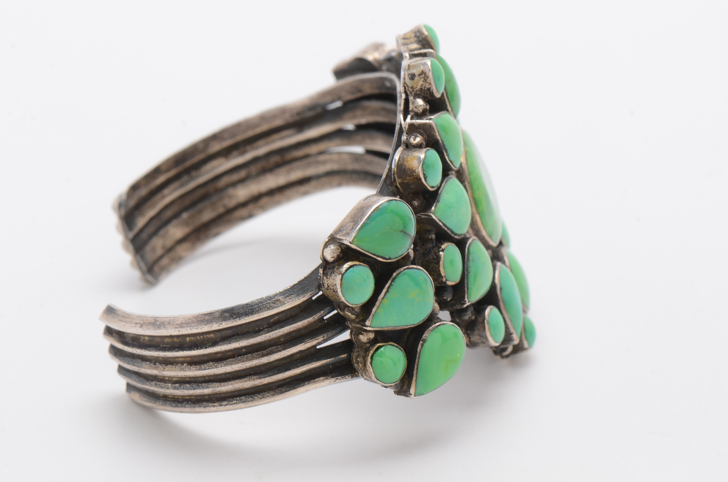 Native American Style Sterling Silver Gaspeite Cuff