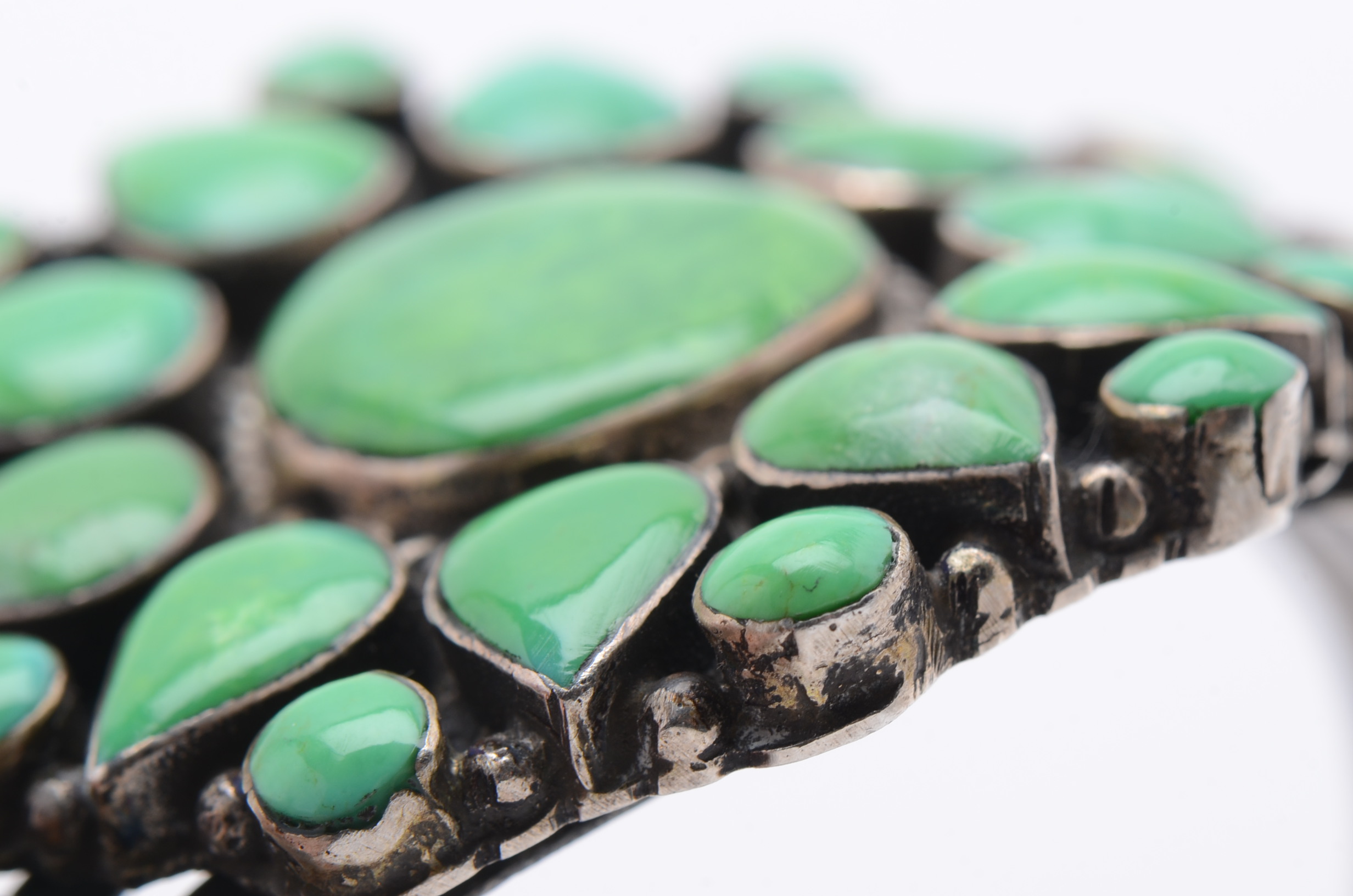 Native American Style Sterling Silver Gaspeite Cuff