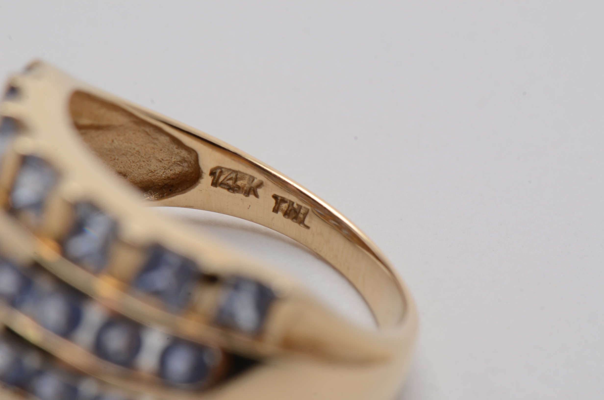 14K Yellow Gold Sapphire Ring