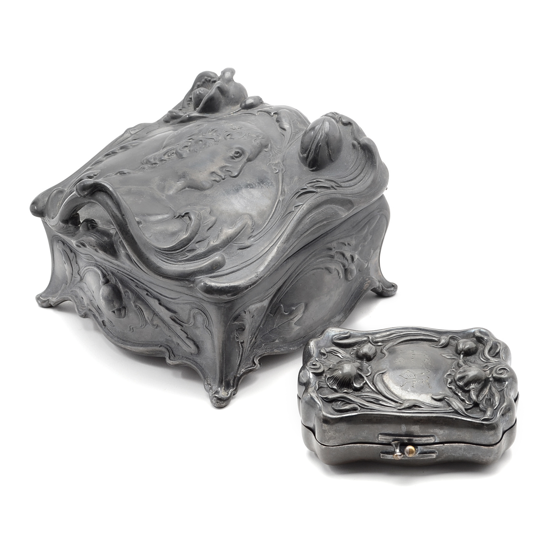 Art Nouveau Hinged Casket and Smaller Purse in Pewter Finish