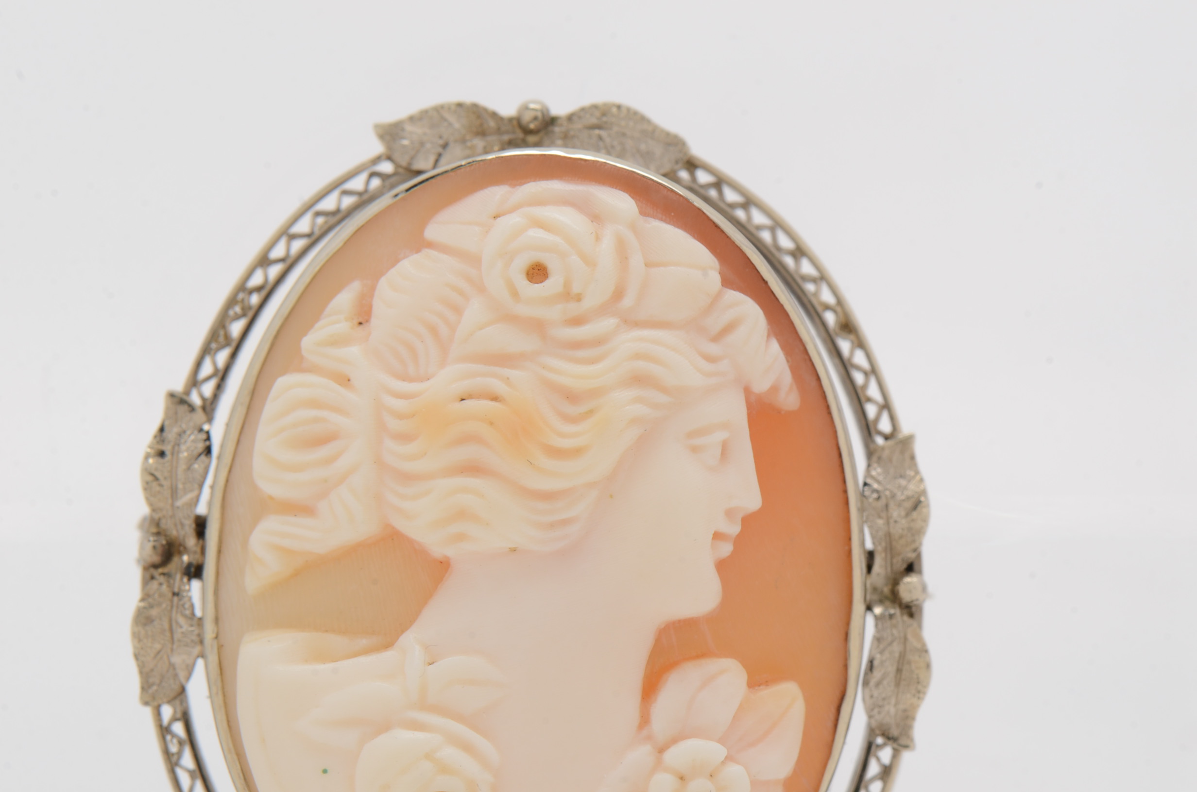 Vintage 14K White Gold Filigree and Carved Shell Cameo Converter Pendant Brooch