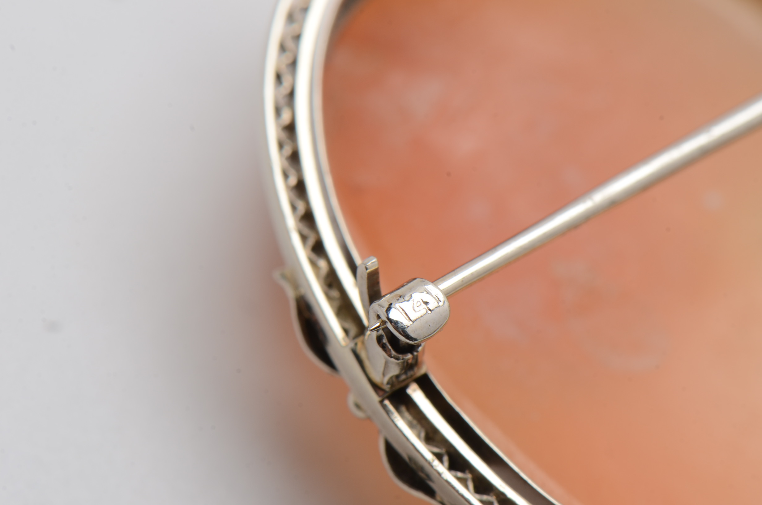 Vintage 14K White Gold Filigree and Carved Shell Cameo Converter Pendant Brooch