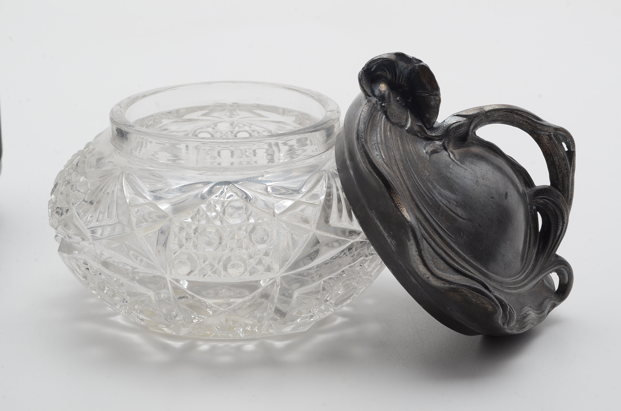 Art Nouveau Powder Box