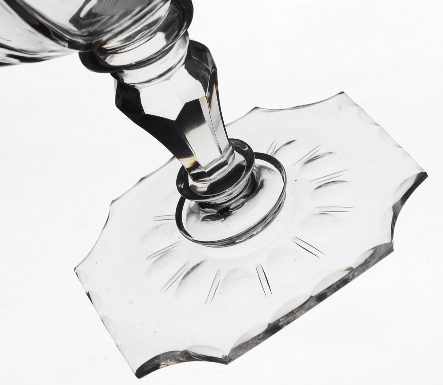 Armorial Footed Crystal Dessert Bowls With Under Plates