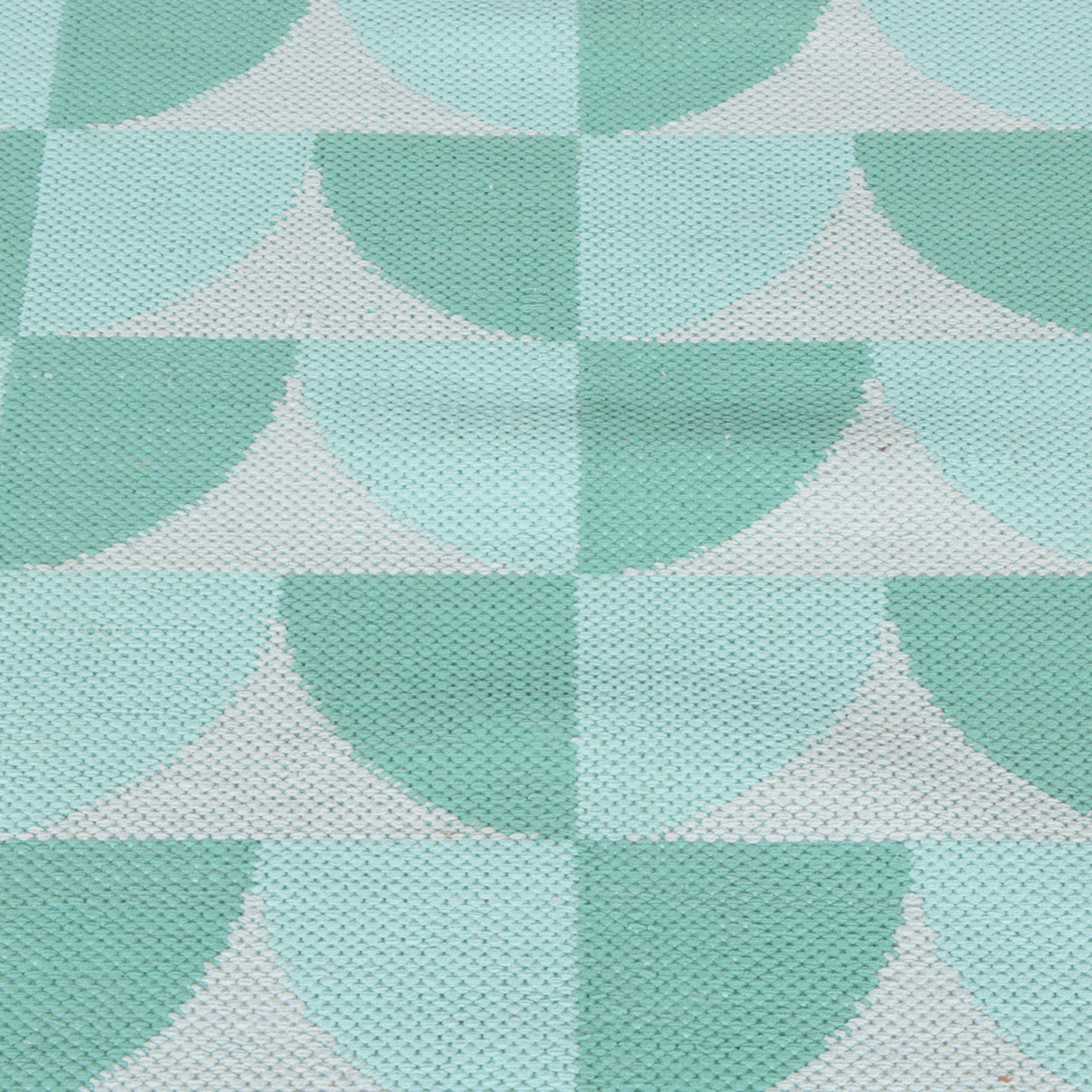 Indoor/Outdoor Contemporary Area Rug