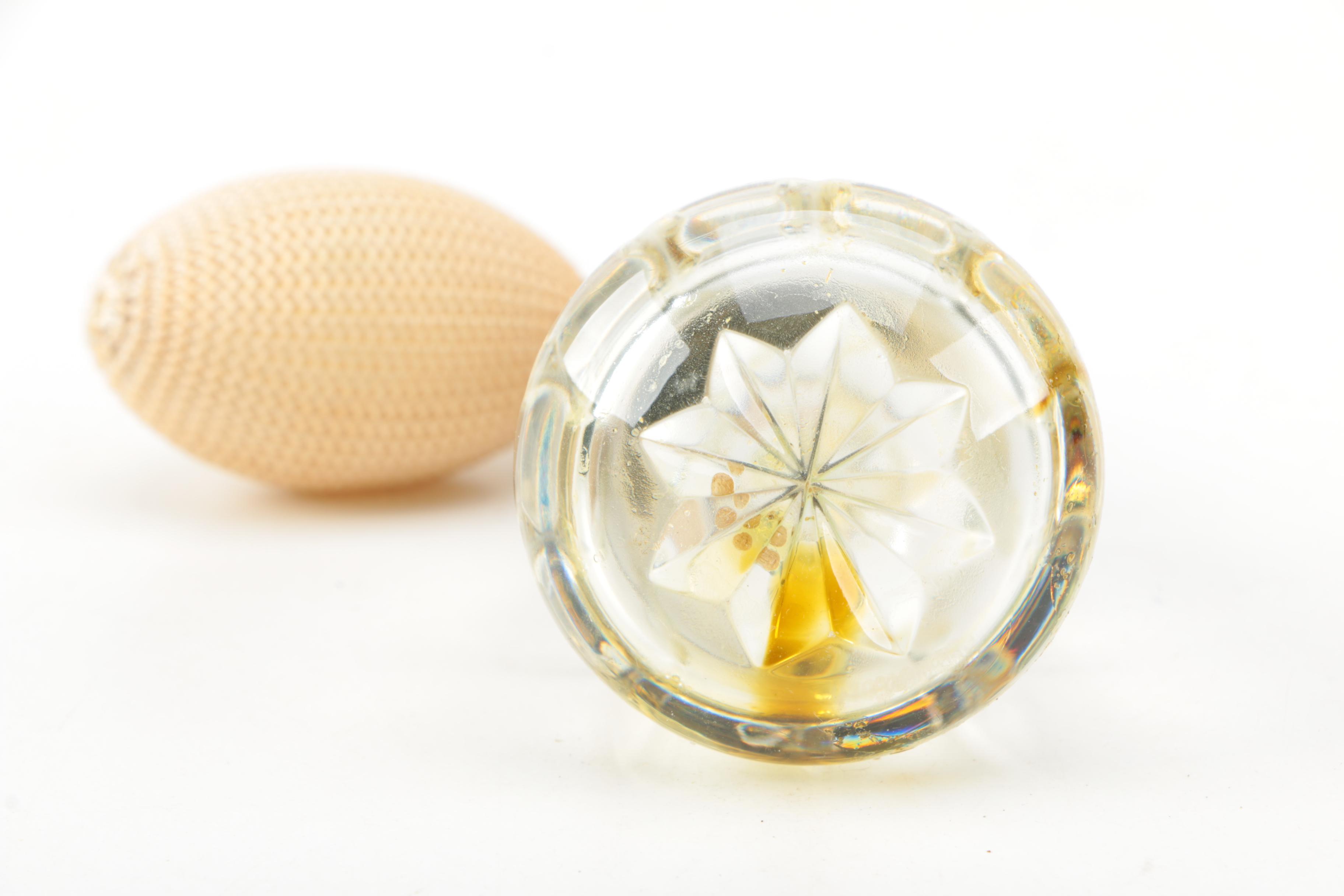 Assorted Vintage Vanity Accessories