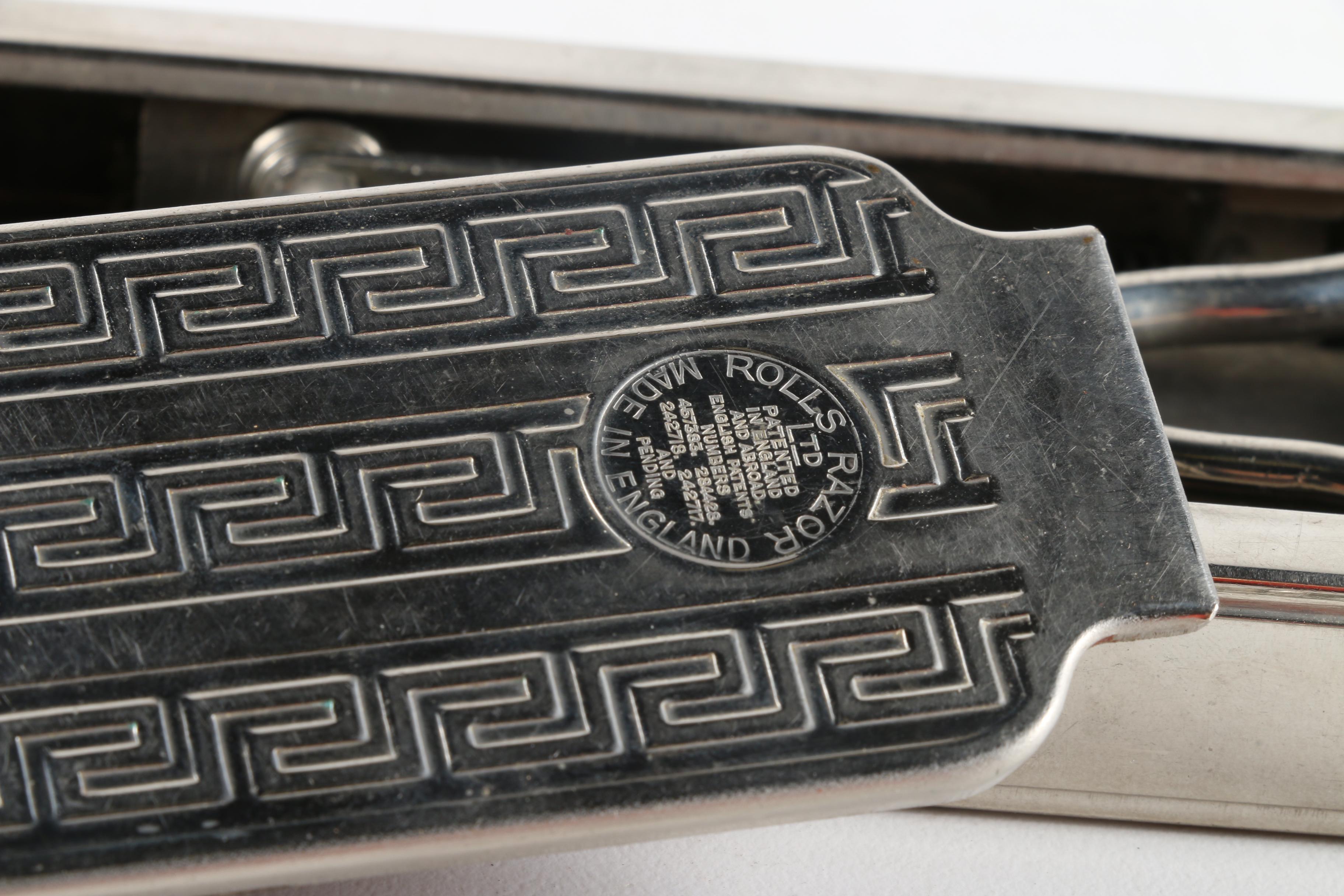 Vintage Rolls Razor