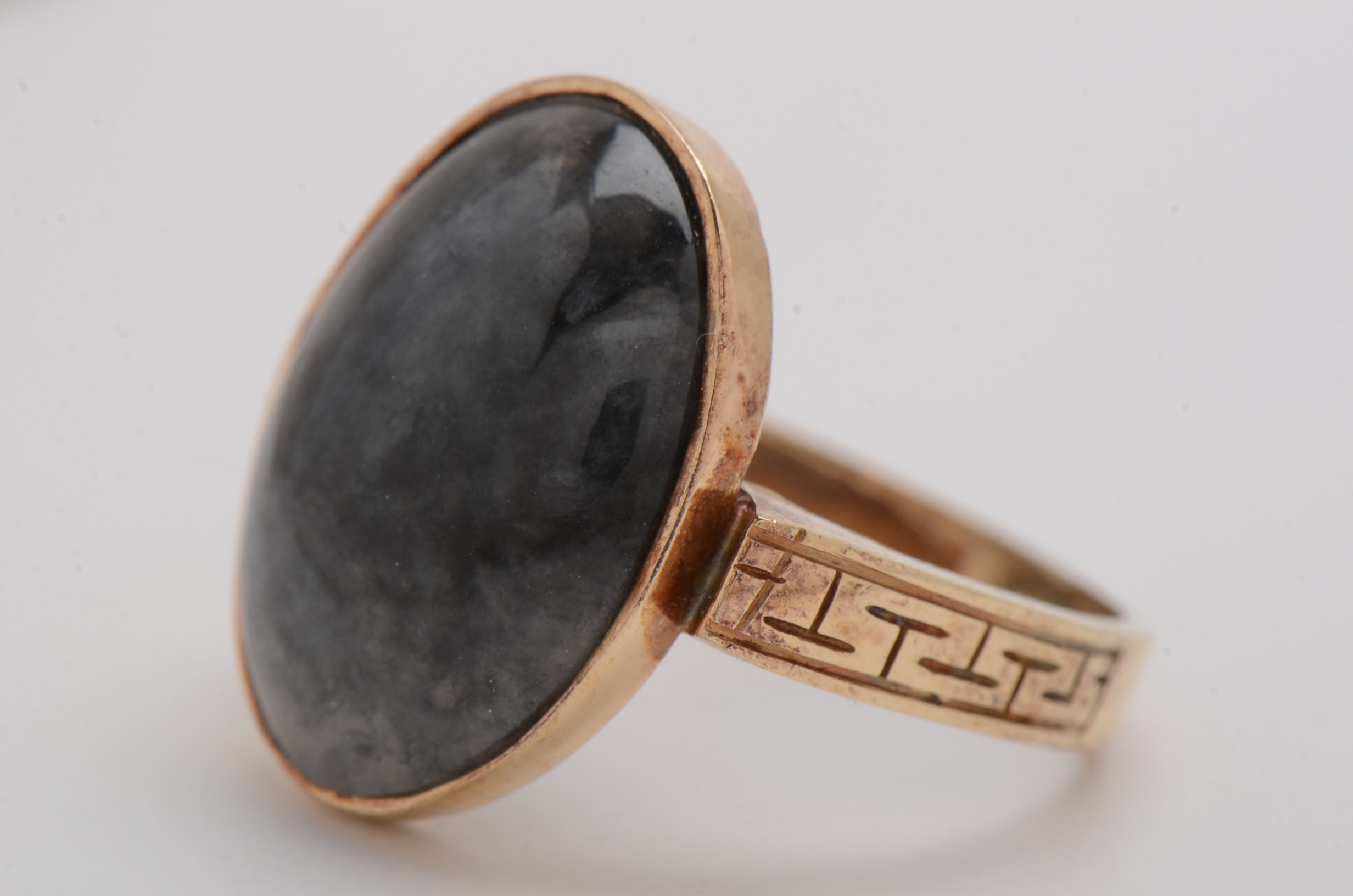 10K Yellow Gold Jadeite ring