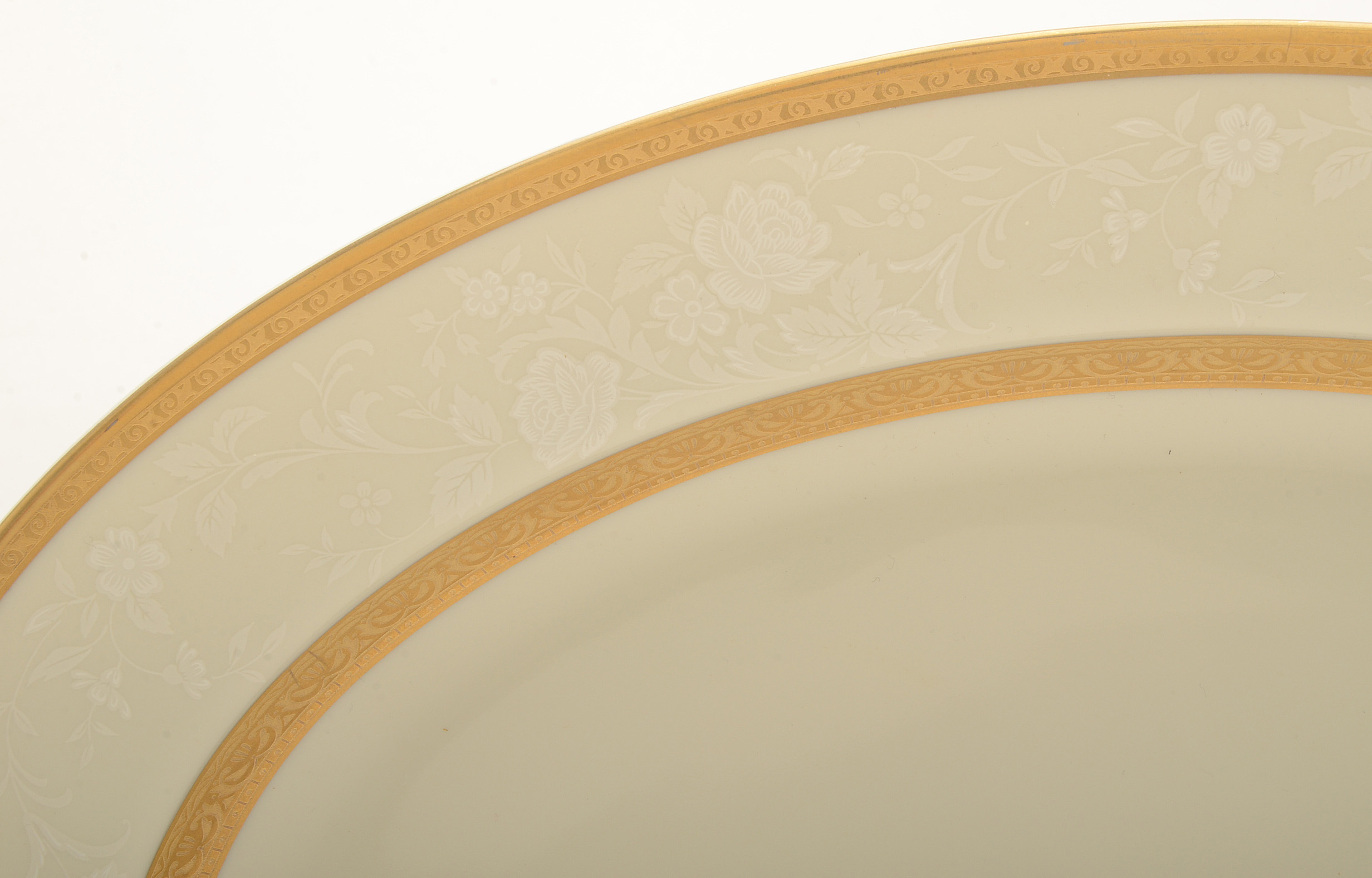 Mikasa "Antique Lace" China Set