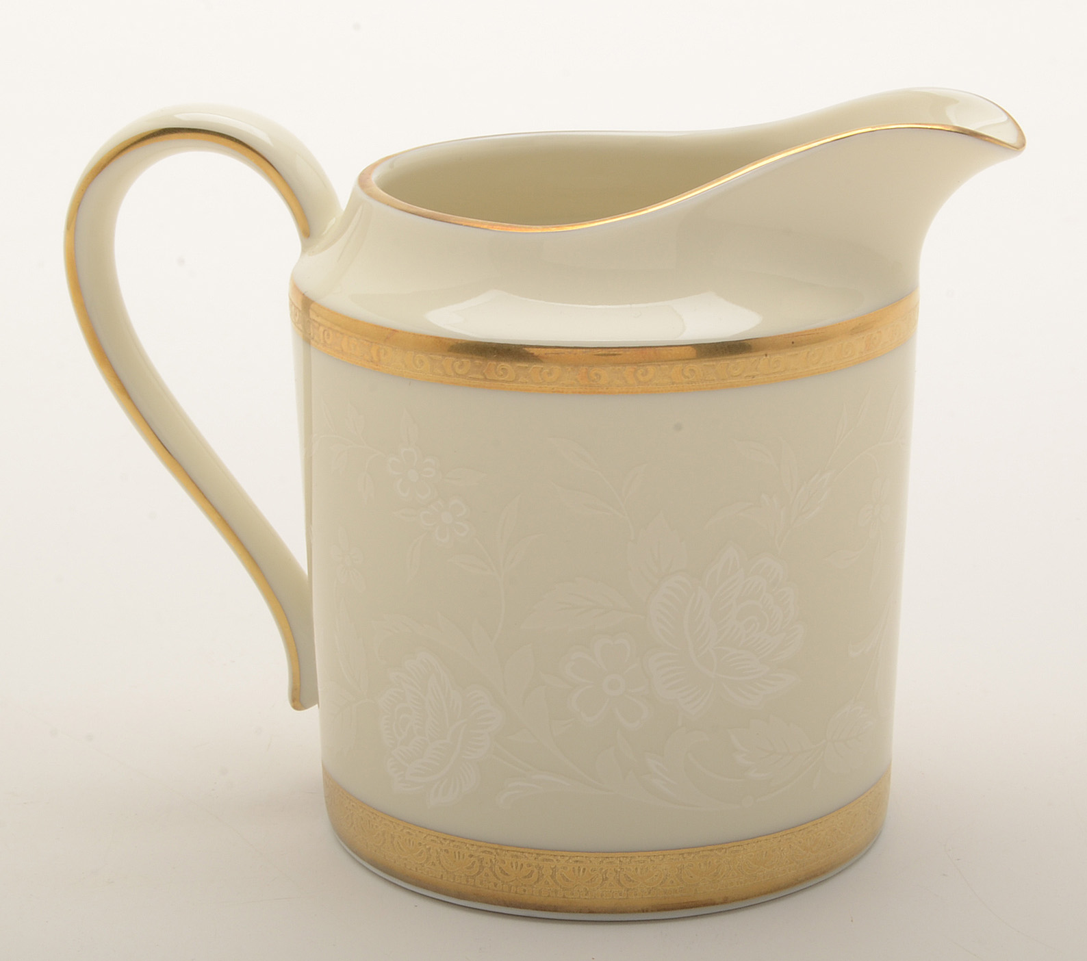 Mikasa "Antique Lace" China Set