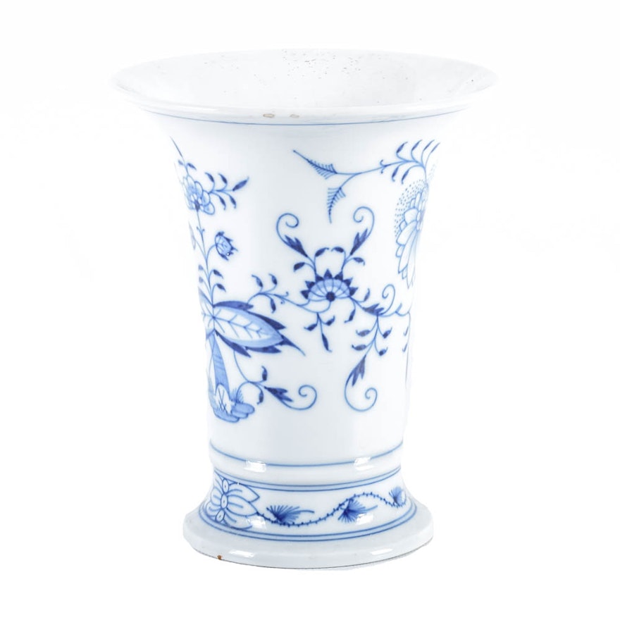 Meissen "Blue Onion" Porcelain Vase