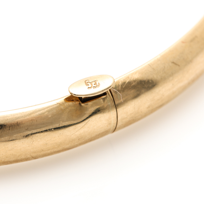 14K Yellow Gold Bangle Bracelet