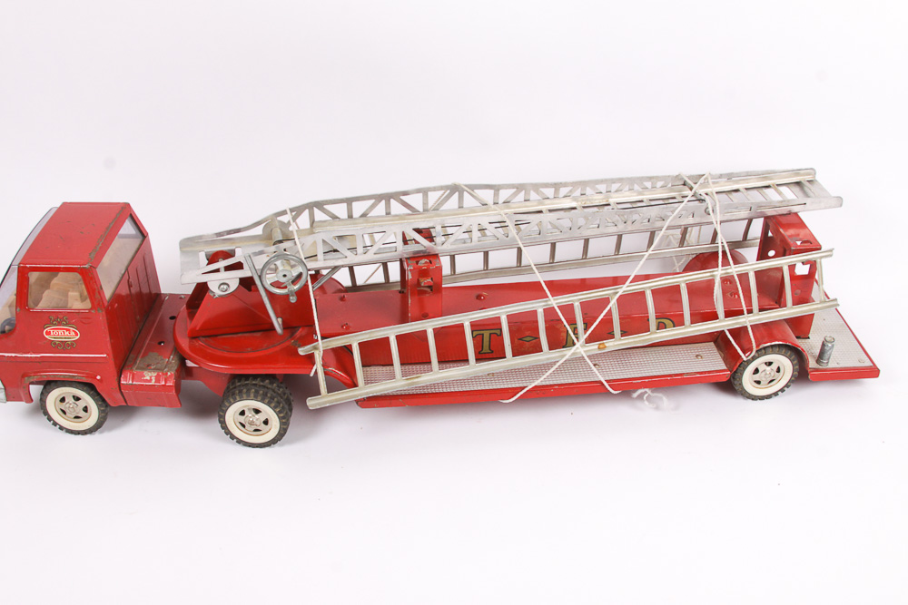 Pair of Metal Tonka Trucks