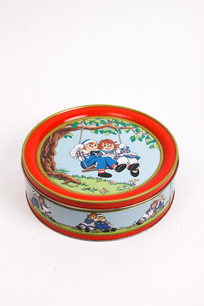 Vintage Raggedy Ann Books and Merchandise