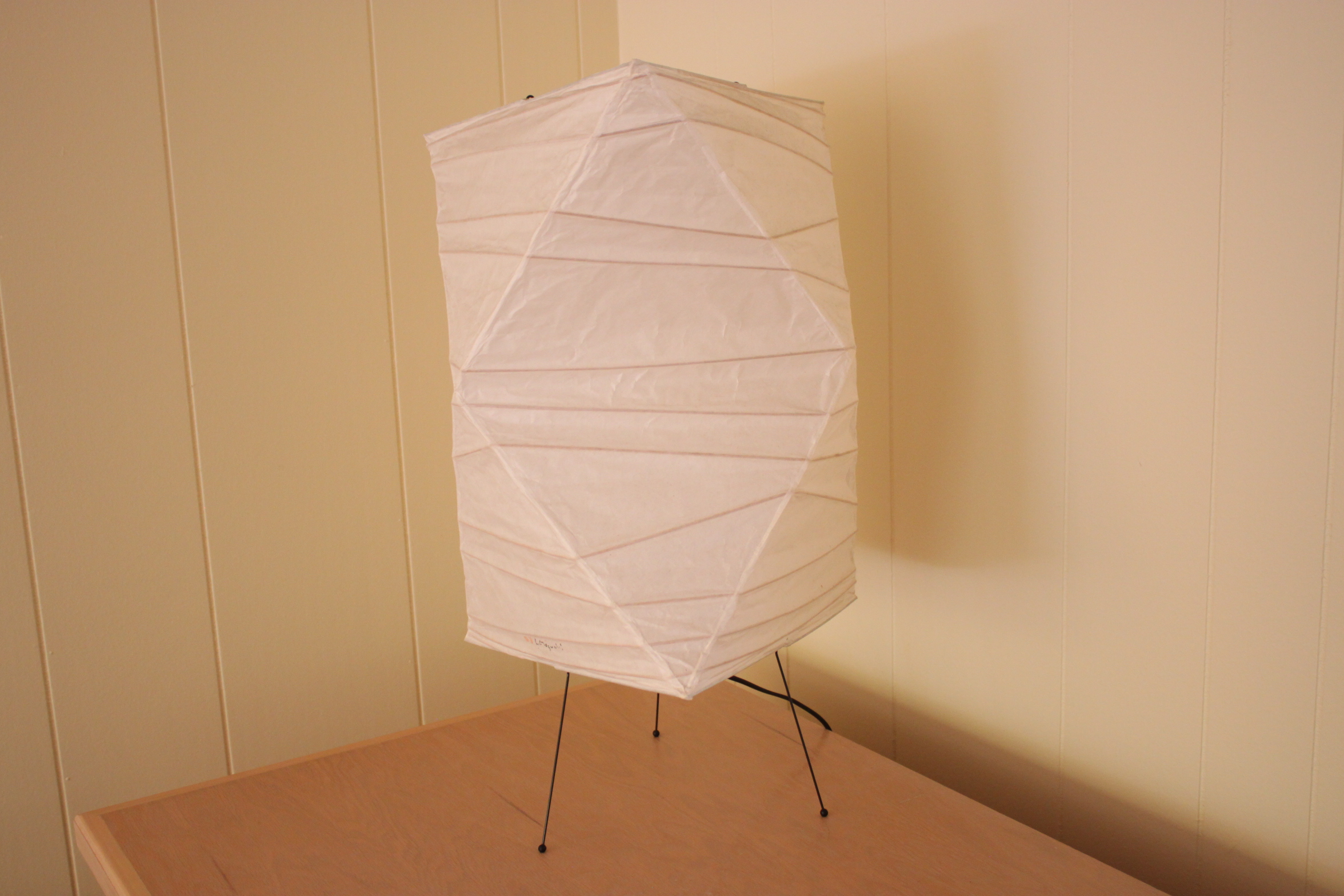 Vintage Mid Century Modern Isamu Noguchi "26N" Washi Paper Table Lamp