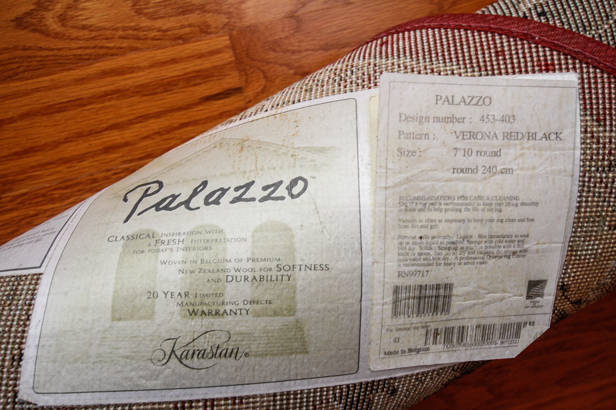 Power-Loomed Belgian Karastan "Palazzo Verona" Round Area Rug