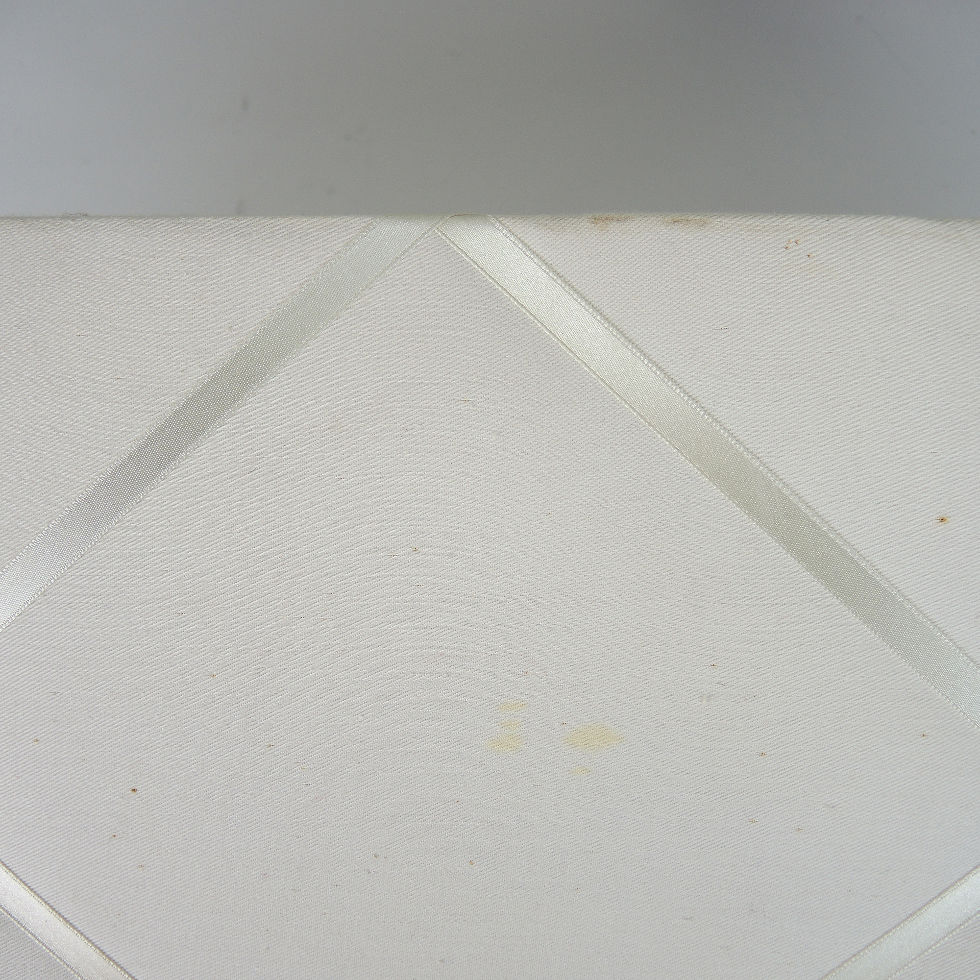 Selection of Assorted Modern Décor