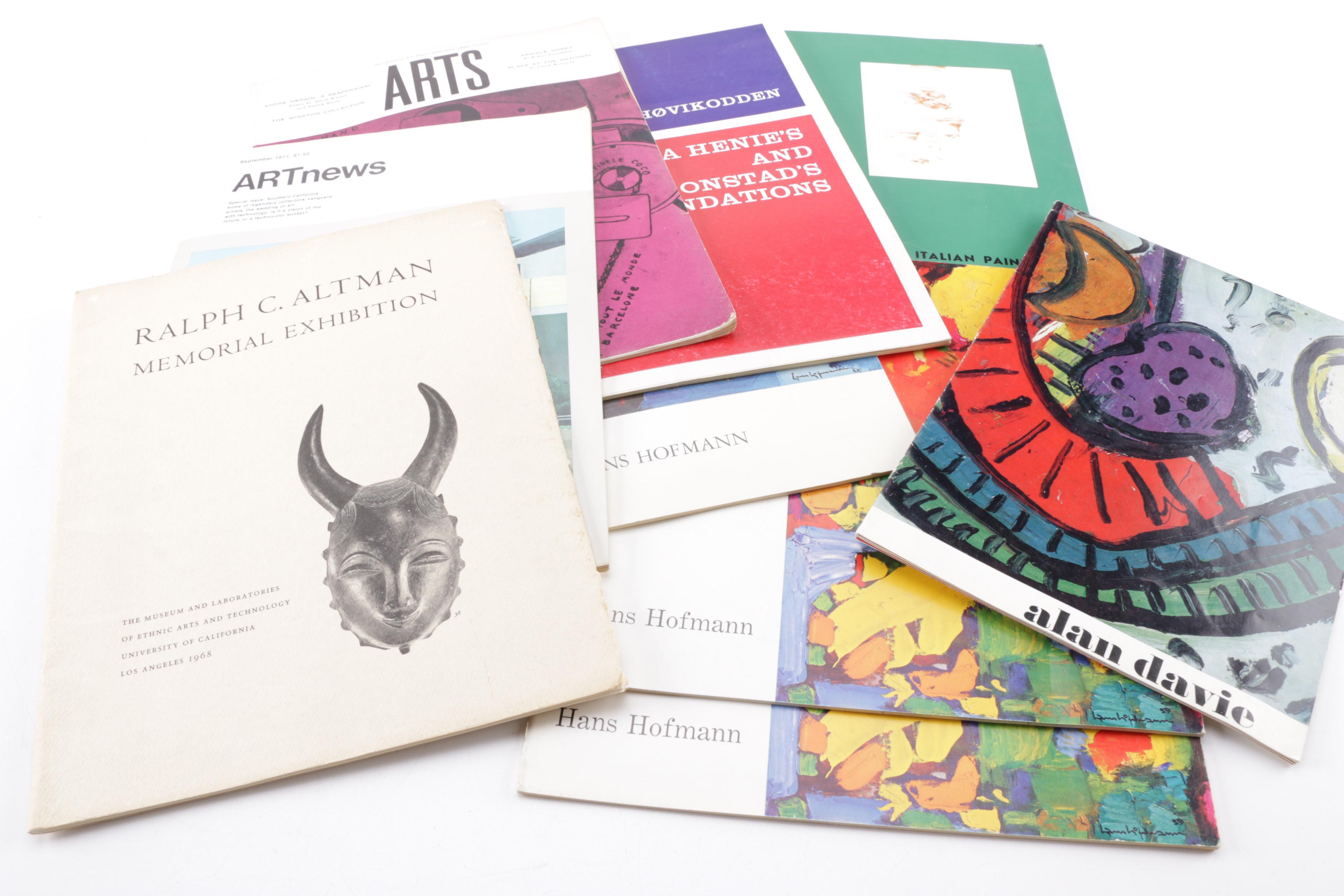 Assortment of Vintage Art Gallery Booklets
