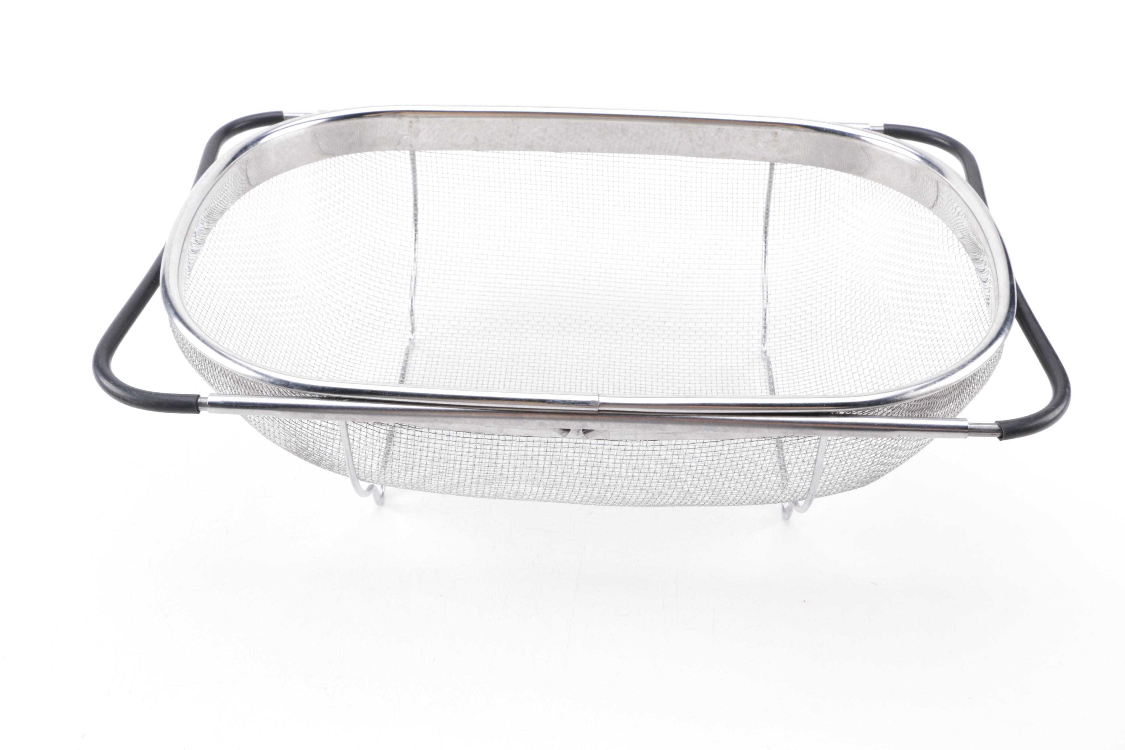 Generous Assortment of Kitchen Bakeware and Cookware