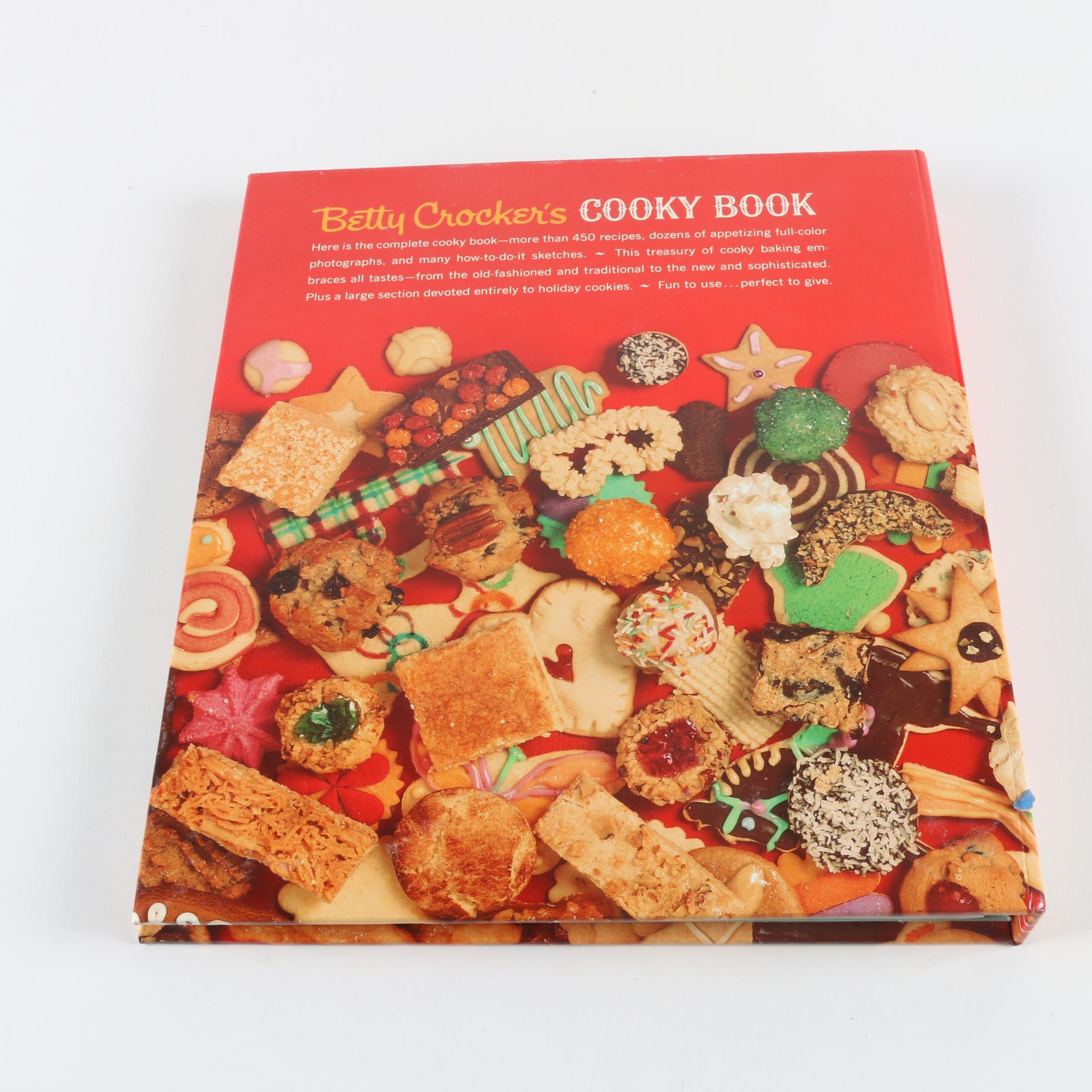 Pampered Chef Cookie Press and Easy Accent Decorator